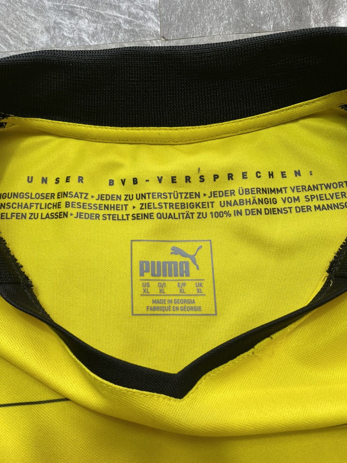 Puma Puma Borussia Dortmund 2015 2016 Home Shirt Kit Jersey BVB Size US XL / EU 56 / 4 - 12 Thumbnail
