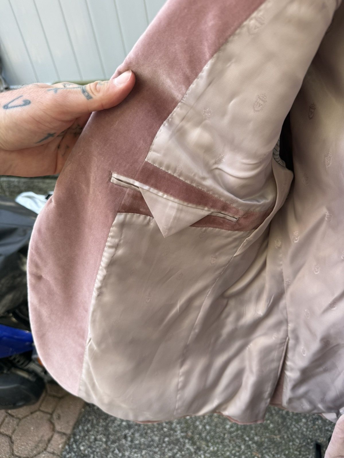 John Varvatos John Varvatos Star USA Velvet Slim Fit Pink 40S Blazer $498 Size 40S - 6 Thumbnail