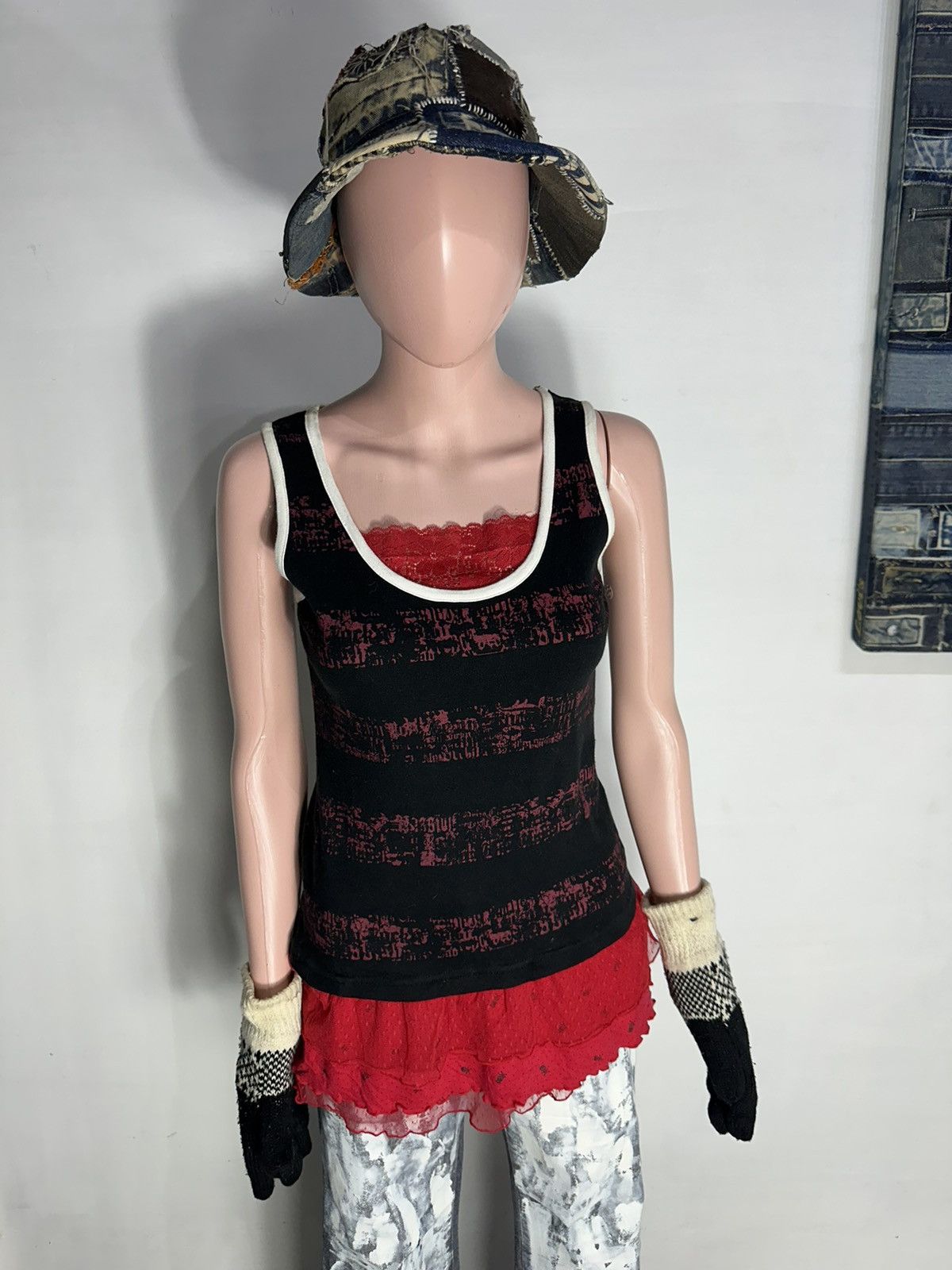 Other Trpp Grl Skull Punk Bondage Tshirt Size M / US 6-8 / IT 42-44 - 2 Thumbnail