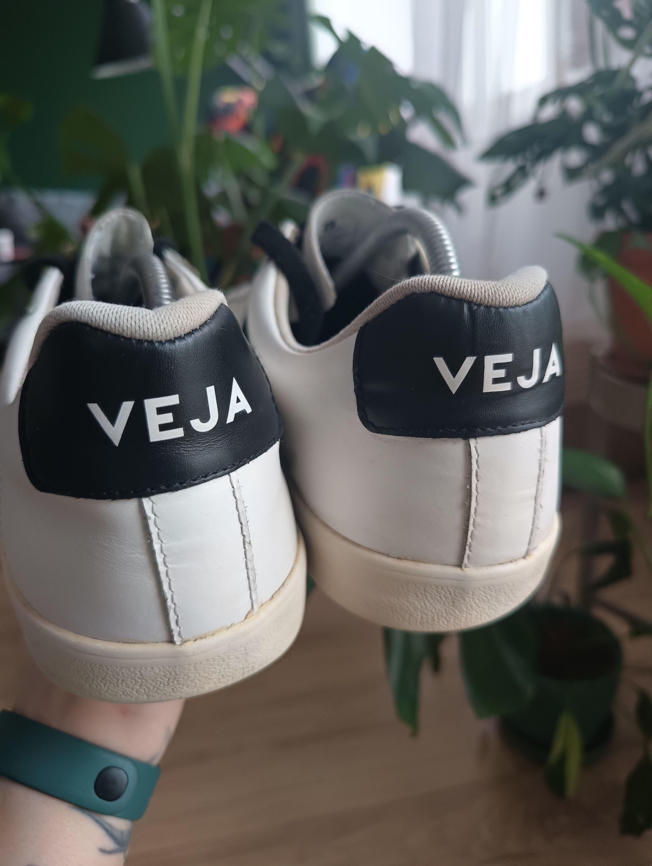 Veja Man sneakers white Veja Size US 9 / EU 42 - 1 Thumbnail