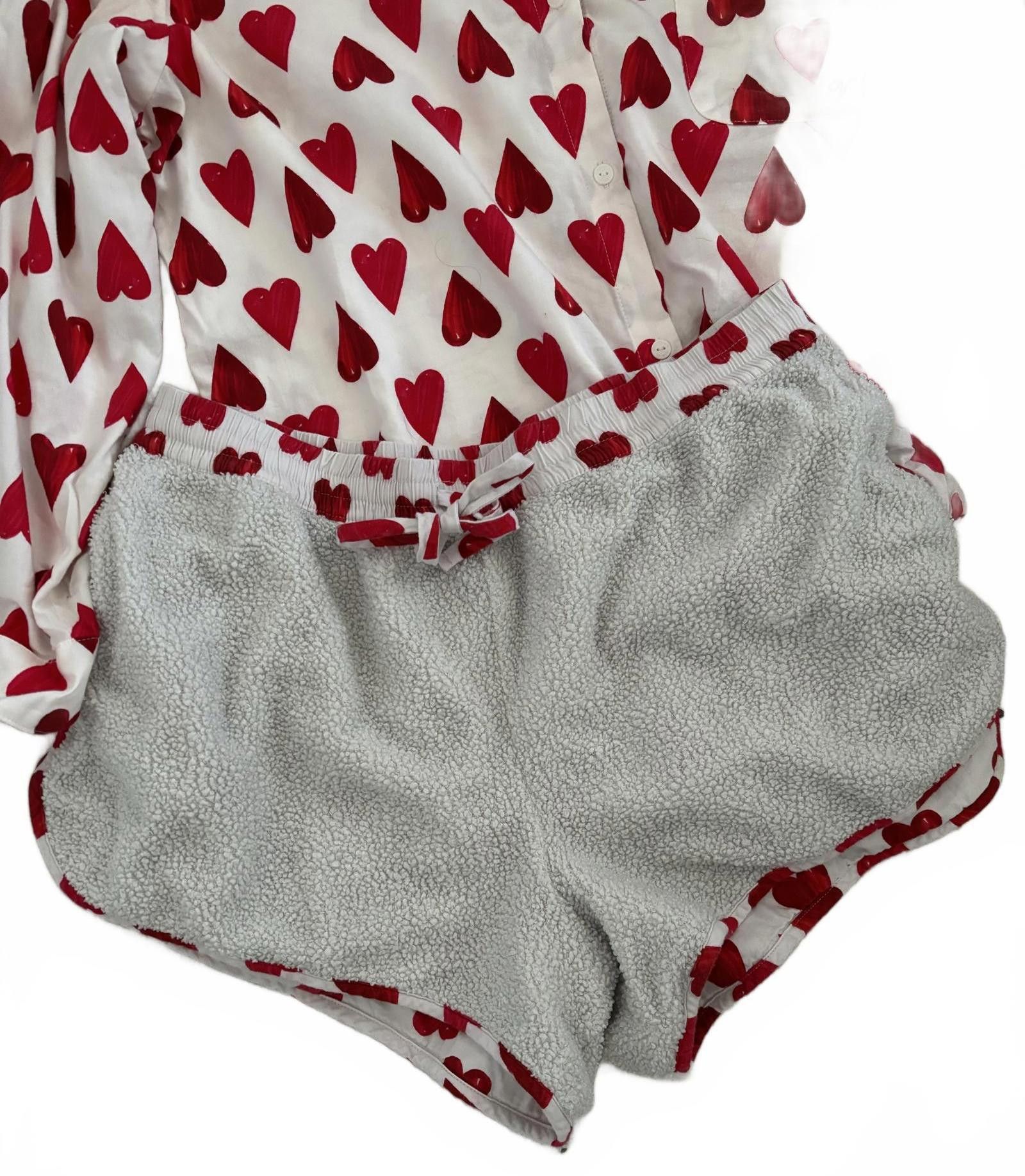 Designer Victoria's Secret Heart Print Button-Up Sherpa Lined PJ Set Size ONE SIZE - 6 Thumbnail