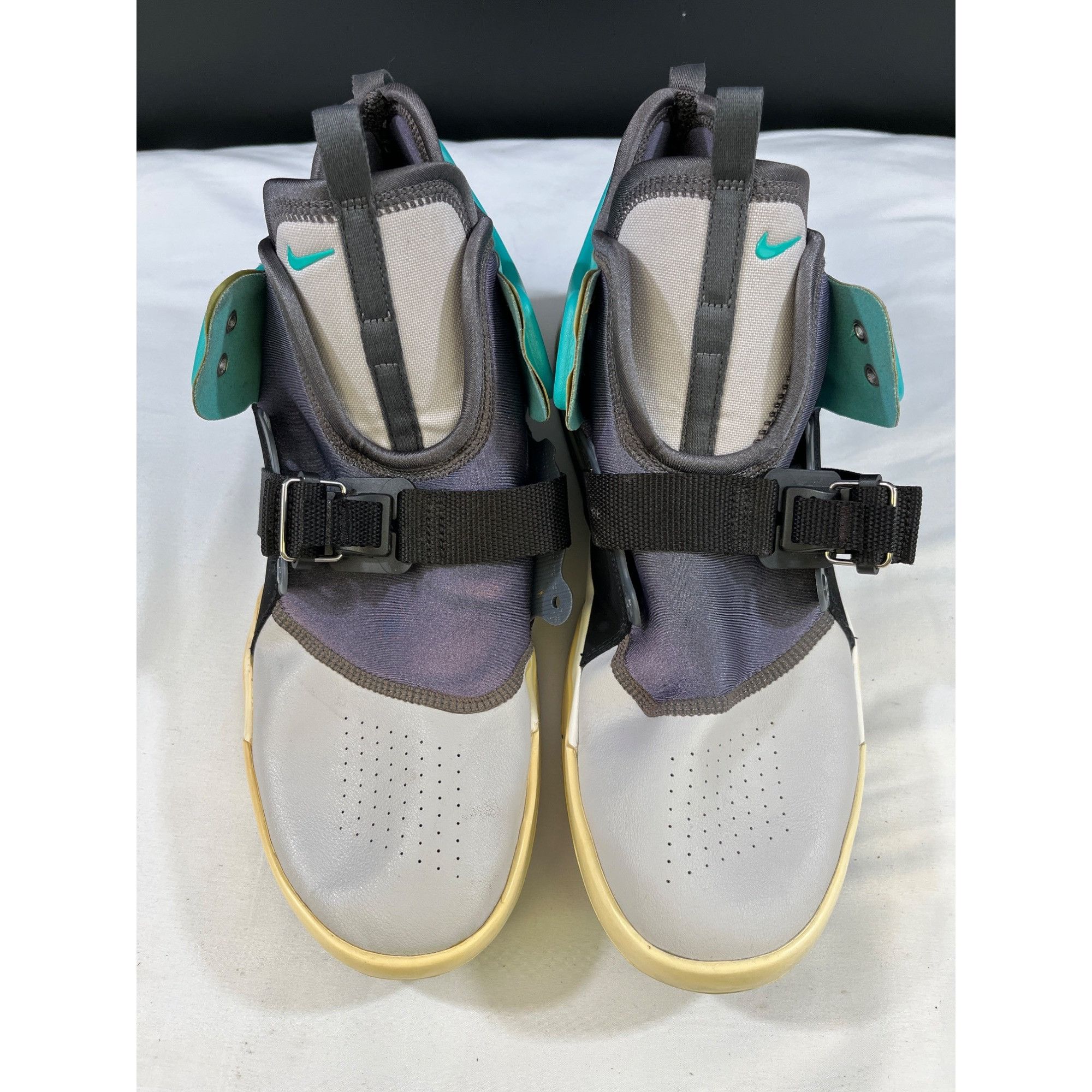 Nike Nike Air Force270 Men's Multicolor Hyper Jade Sneakers/Shoes Size US 12.5 / EU 45-46 - 1 Thumbnail