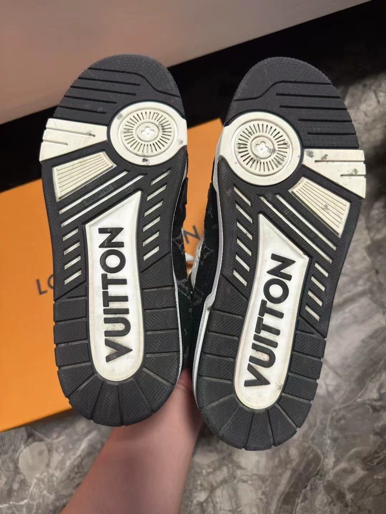 Louis Vuitton Louis Vuitton Black and white panda trainer shoes Size US 7 / EU 40 - 4 Thumbnail