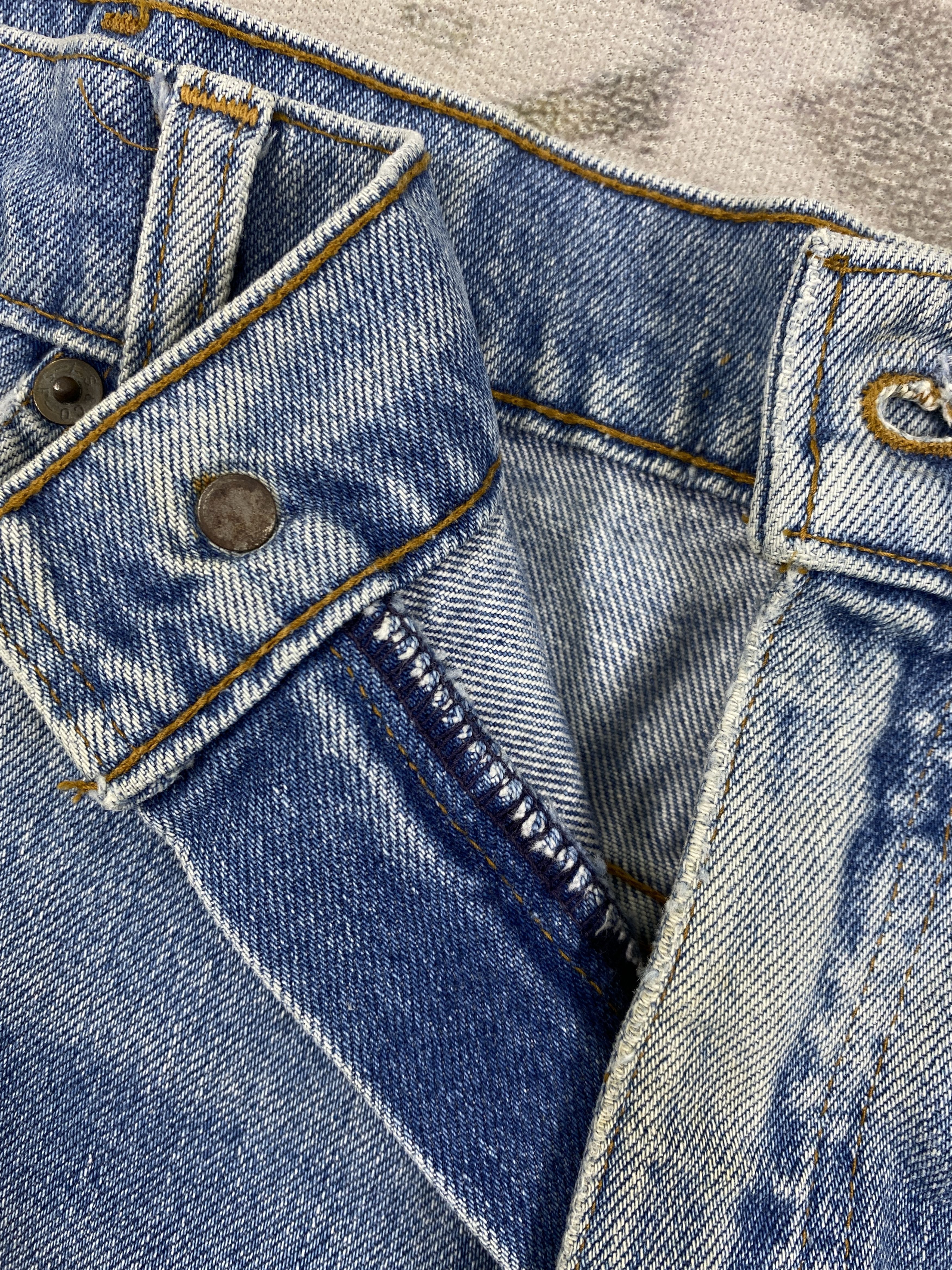 Levi's Distressed Blue Vintage Levi's Jeans 33x30 Denim- JN3548 Size US 33 - 7 Thumbnail