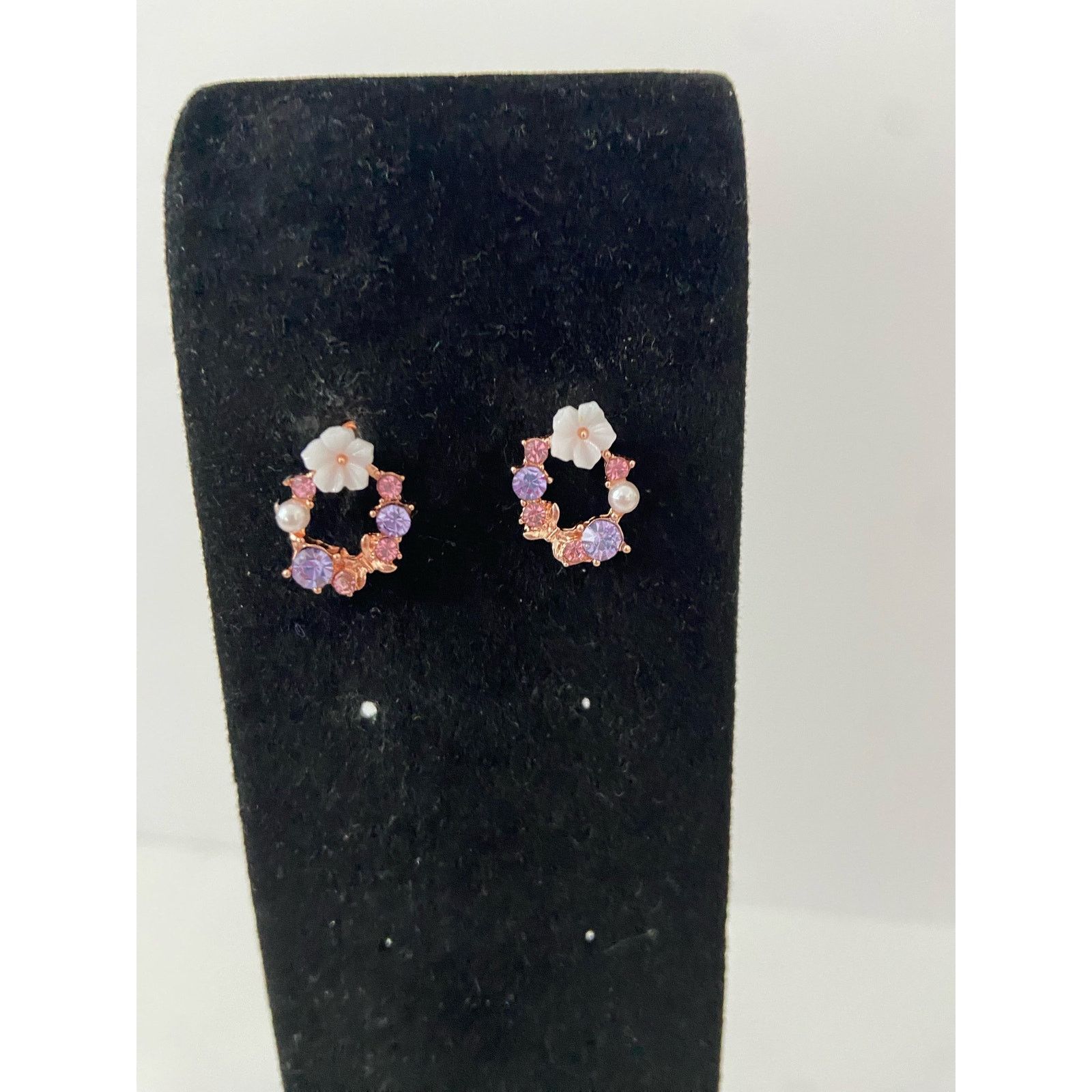 Handmade Floral rhinestone earrings Size ONE SIZE - 1 Thumbnail
