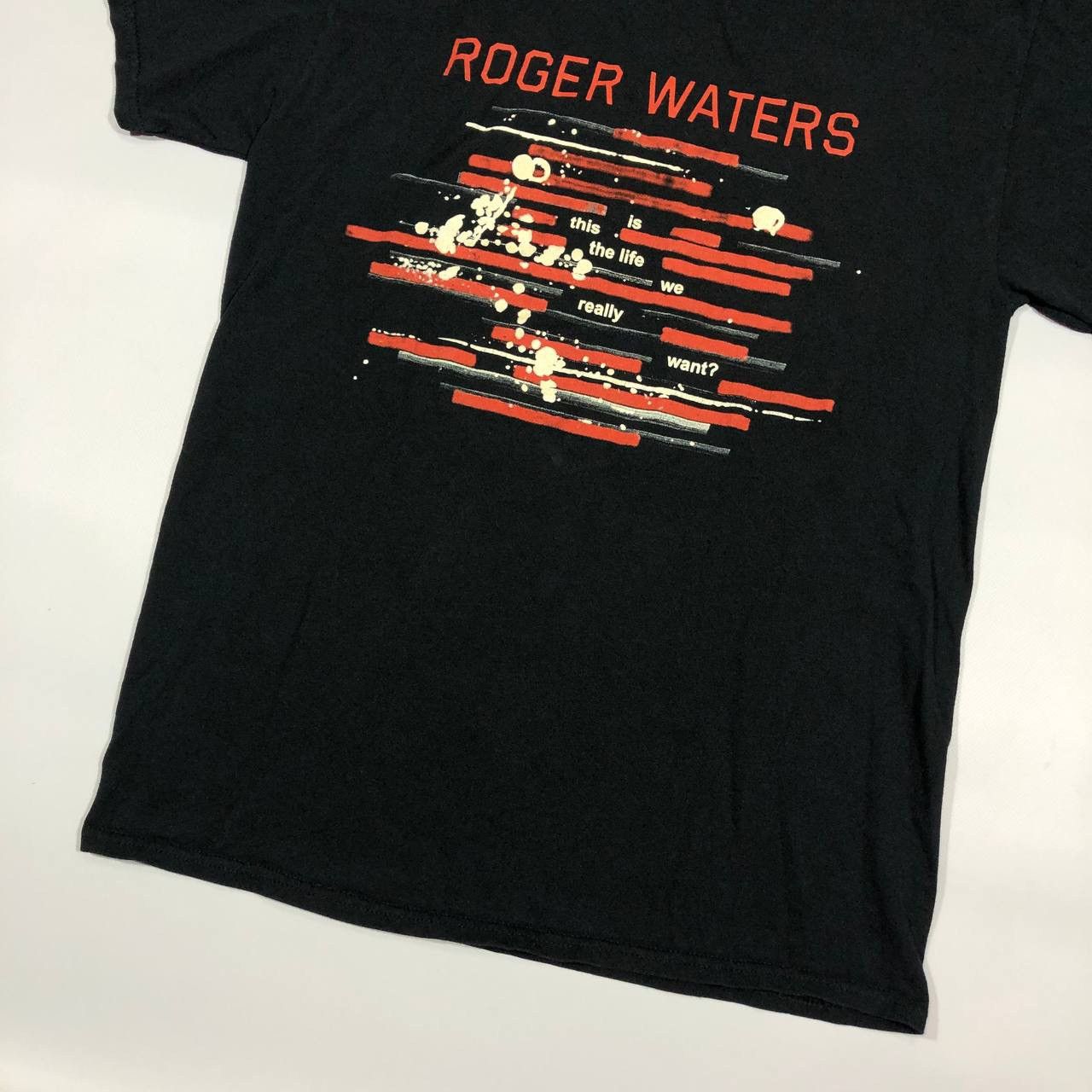 Band Tees × Rap Tees × Vintage Rare Vintage Roger Waters Is This The Life We Really What Size US M / EU 48-50 / 2 - 2 Thumbnail