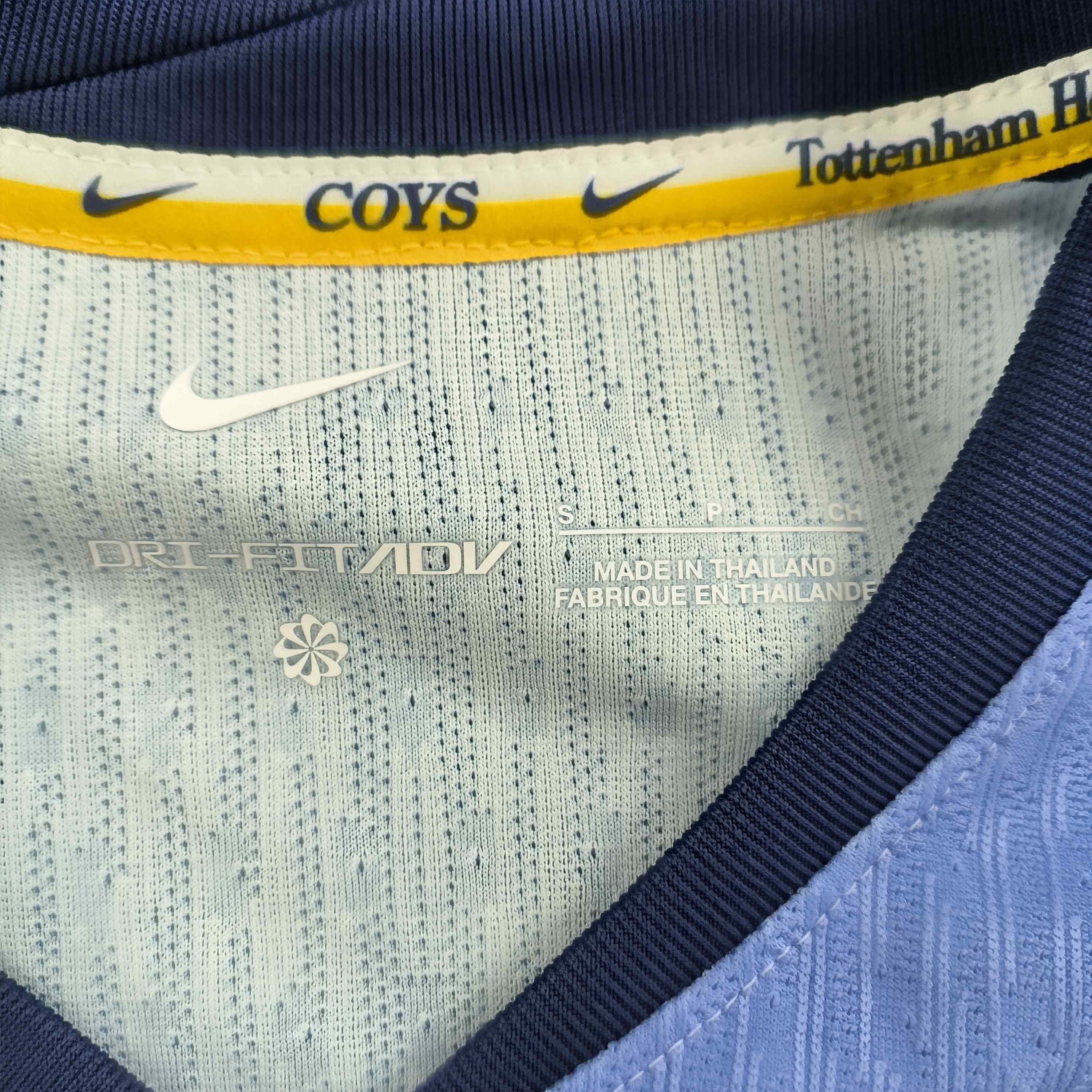 Nike NEW Tottenham Hotspur 24-25 Nike away football jersey size L Size US L / EU 52-54 / 3 - 4 Thumbnail