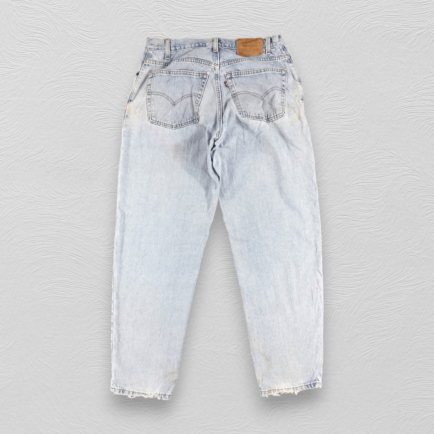 Levi's Vintage Levis 560 Jeans Light Wash Distress KJ267 Size US 34 / EU 50 - 2 Thumbnail