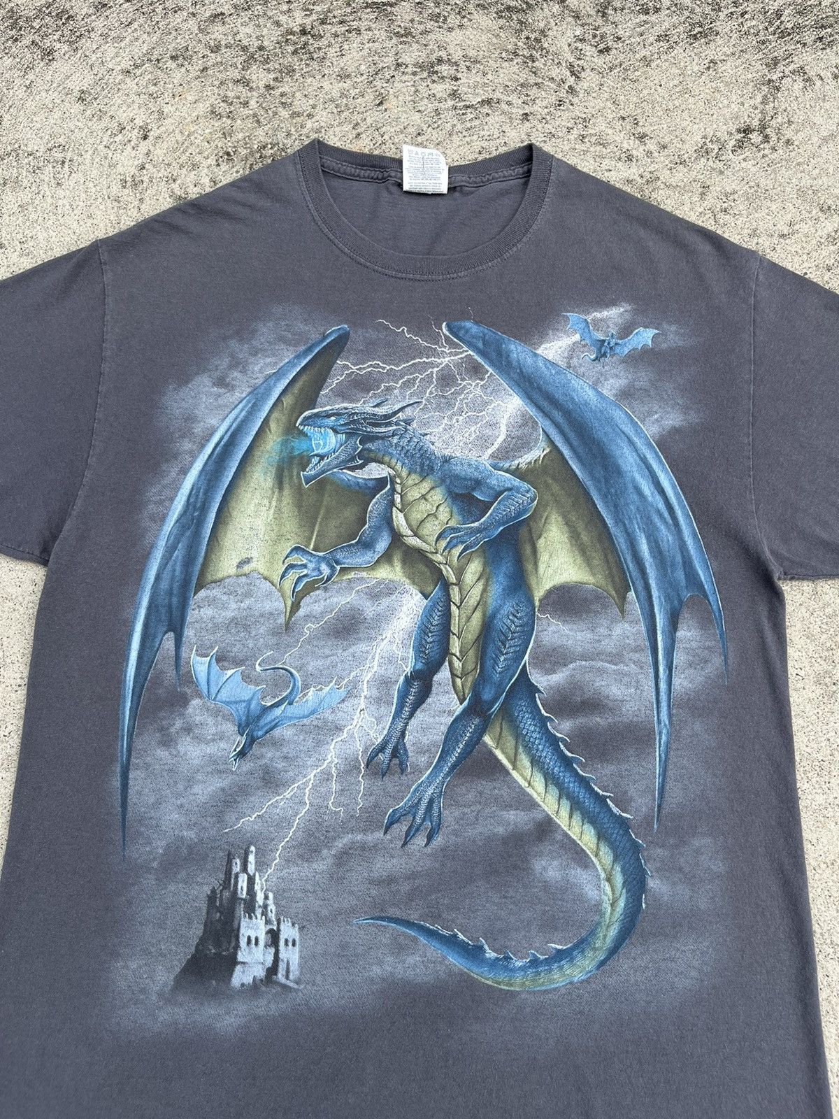 Vintage Vintage Y2K Gothic Dragons T-Shirt Size US M / EU 48-50 / 2 - 2 Thumbnail