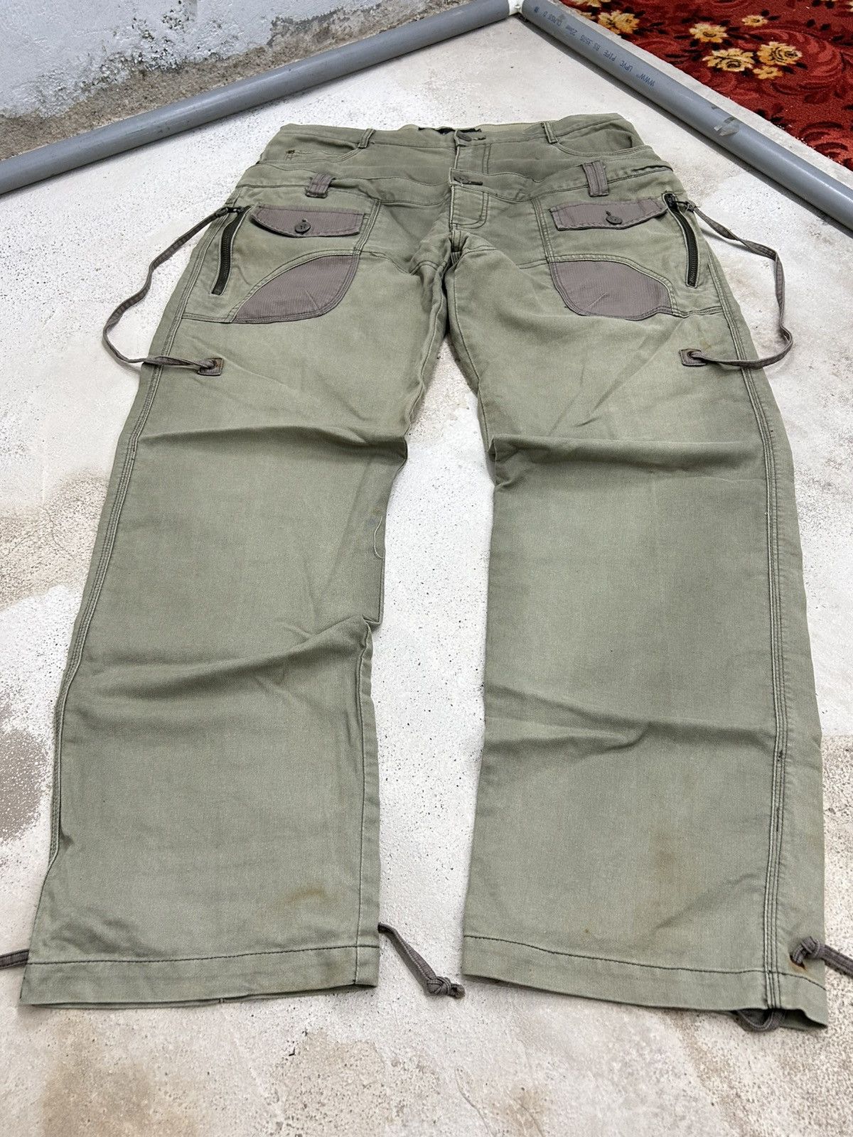 20471120 × GOSTAR DE FUGA × Japanese Brand Techno Japan Double Waist Baggy Cargo Parachute Faded Green Size US 35 - 1 Thumbnail