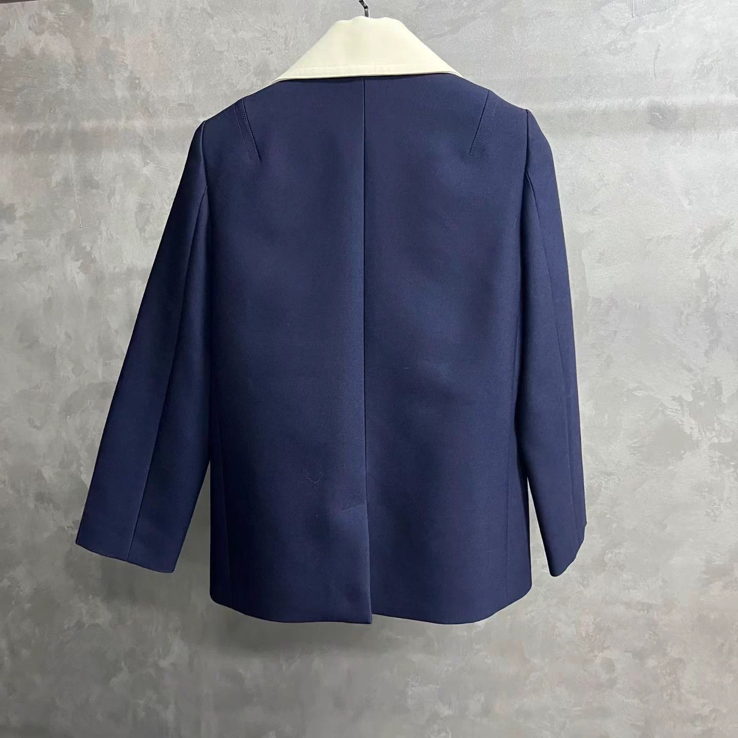 Louis Vuitton Louis Vuitton double-breasted lapel long-sleeved jacket Size S / US 4 / IT 40 - 2 Thumbnail