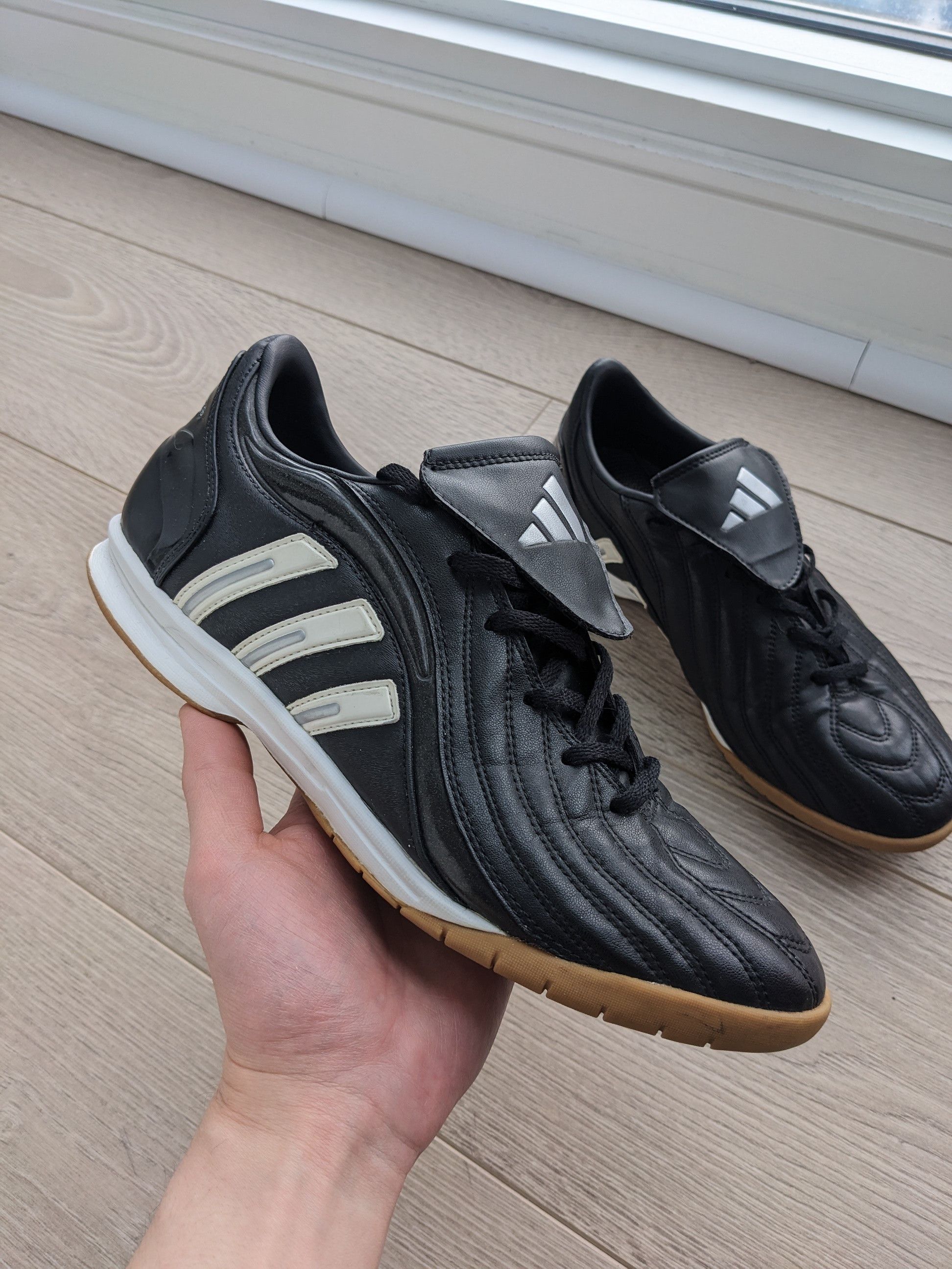 Adidas Vintage Adidas Bracara 2 indoor soccer shoes men's 8.5 Size US 8.5 / EU 41-42 - 1 Thumbnail