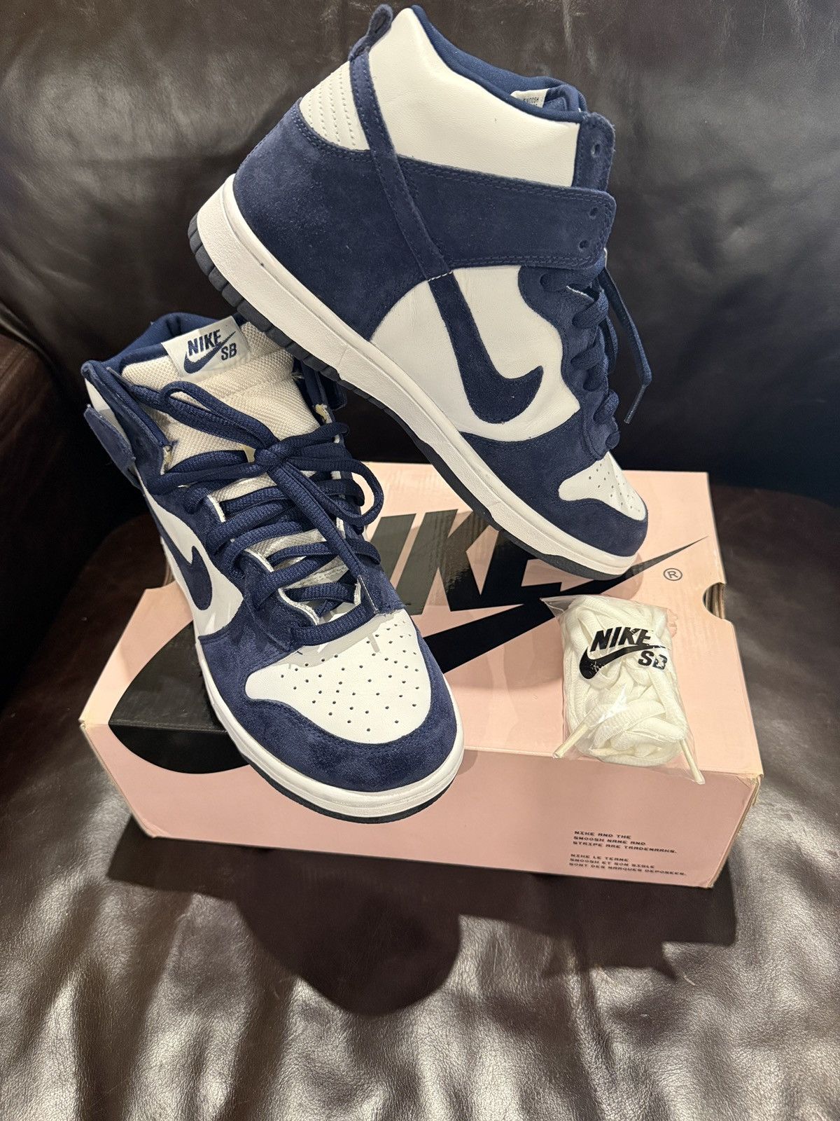 Nike Nike SB Dunk Hi Pro Villanova (2005)- 9.5M - 305050-141 - OG Size US 9.5 / EU 42-43 - 9 Thumbnail