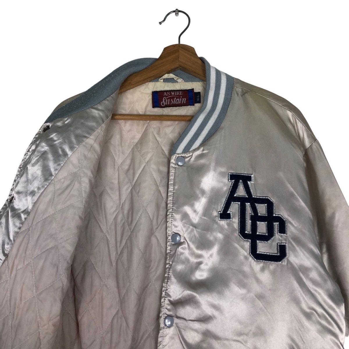 Japanese Brand 🔥Vtg Satin Bomber Jacket Chicago Big Logo Spell Out Size US L / EU 52-54 / 3 - 10 Thumbnail