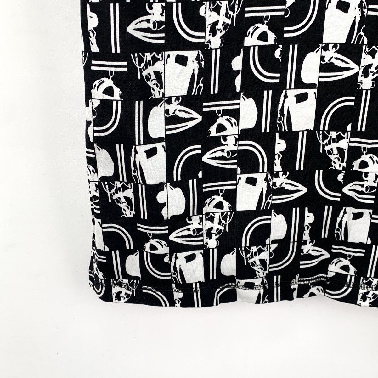 Hermes Hermes Geometric Pattern Printed Short Sleeve T-shirt K26WX Size S / US 4 / IT 40 - 4 Thumbnail