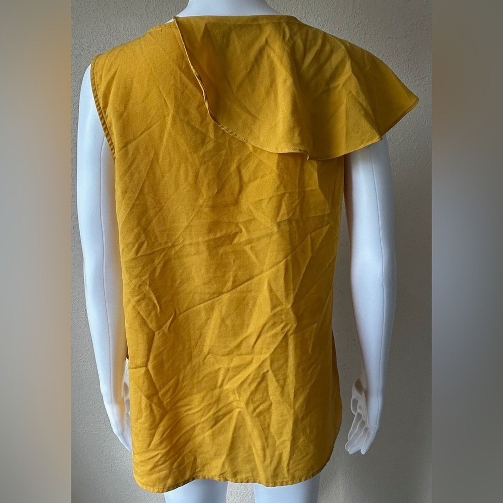 Banana Republic Banana Republic | Yellow Polyester Ruffle Blouse | Medium Size M / US 6-8 / IT 42-44 - 2 Thumbnail