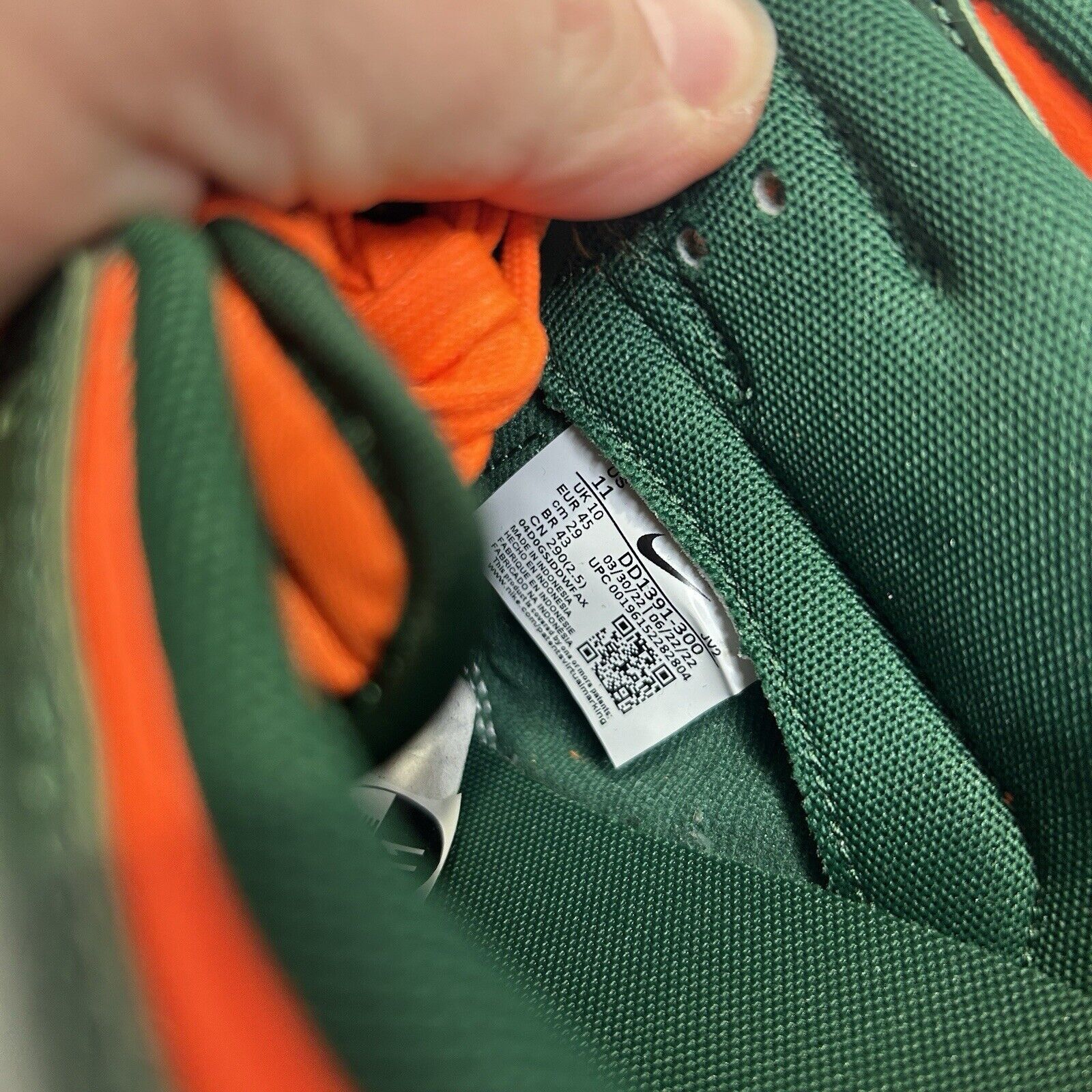Nike Nike Dunk Low Retro “Miami Hurricanes/Green Orange” 2024 Size US 11 / EU 44 - 6 Thumbnail