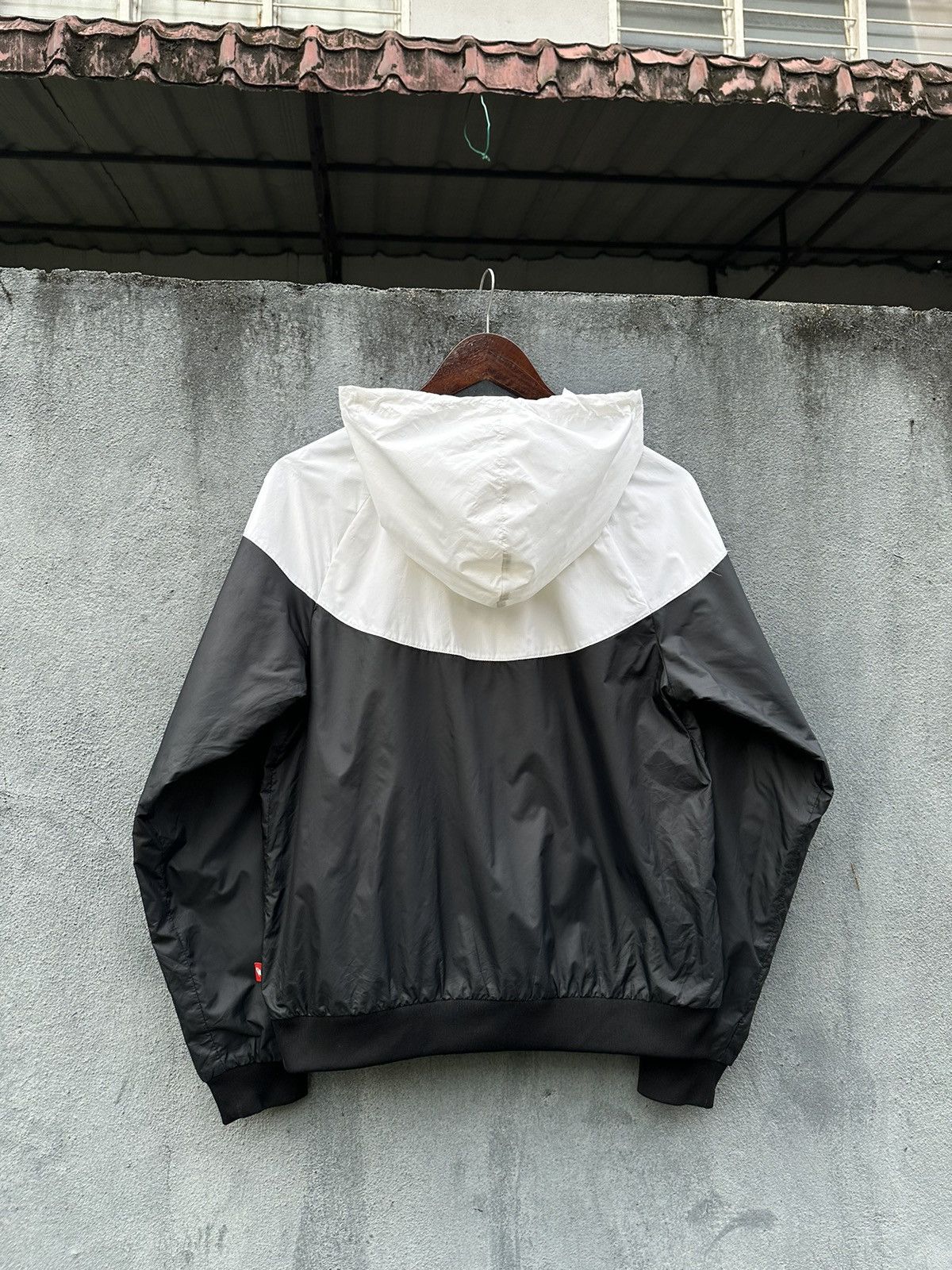 Nike 👹Nike Small Swoosh Hooded Bomber Jacket Size US S / EU 44-46 / 1 - 7 Thumbnail