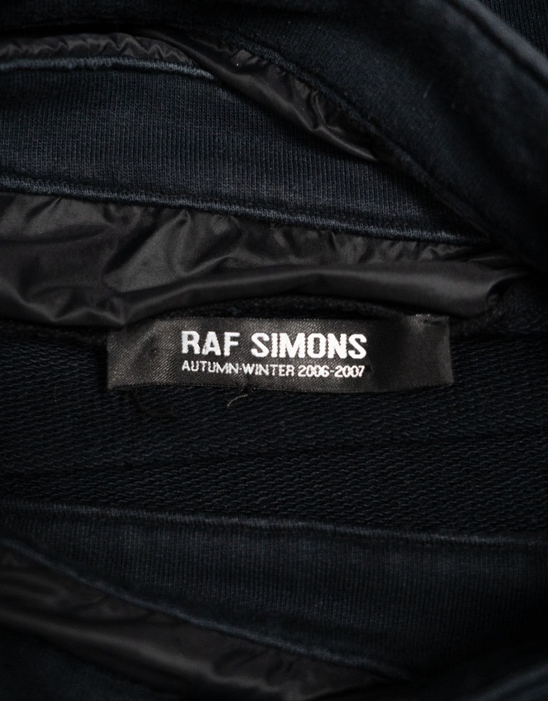 Raf Simons Raf Simons AW06 La Defence Snake Sweatshirt Size US S / EU 44-46 / 1 - 4 Thumbnail