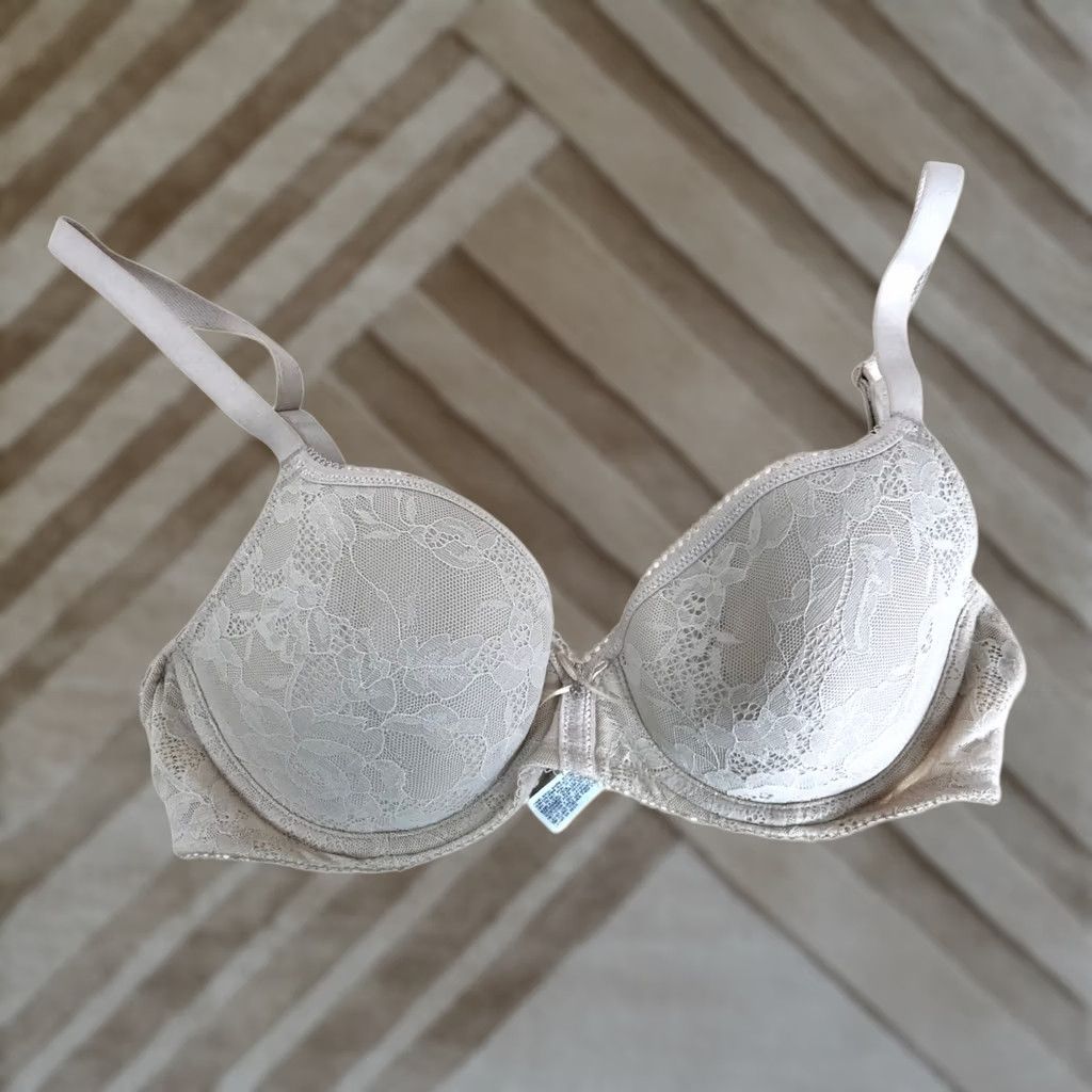 Vintage Wacoal Bra 34C Underwire Lace Floral Sand Beige 853201 Womens T-Shirt Style Gift Organza Bow Closure Oak? Size ONE SIZE - 1 Thumbnail