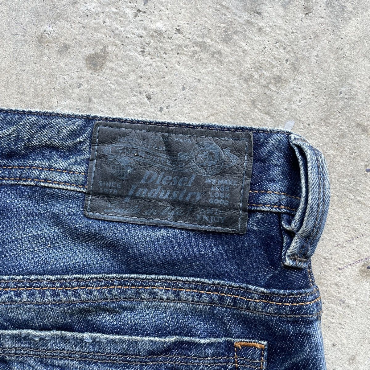 Diesel Vintage Diesel Industry Faded Jeans Distressed Denim Pants Size US 35 - 10 Thumbnail