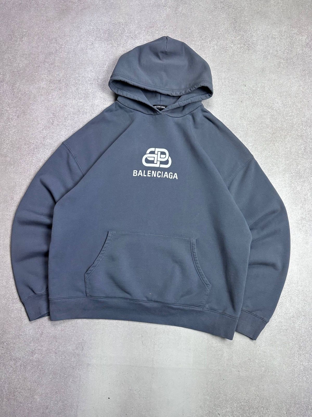 Balenciaga Balenciaga Grey Big Logo Hoodie L Size US L / EU 52-54 / 3 - 2 Thumbnail