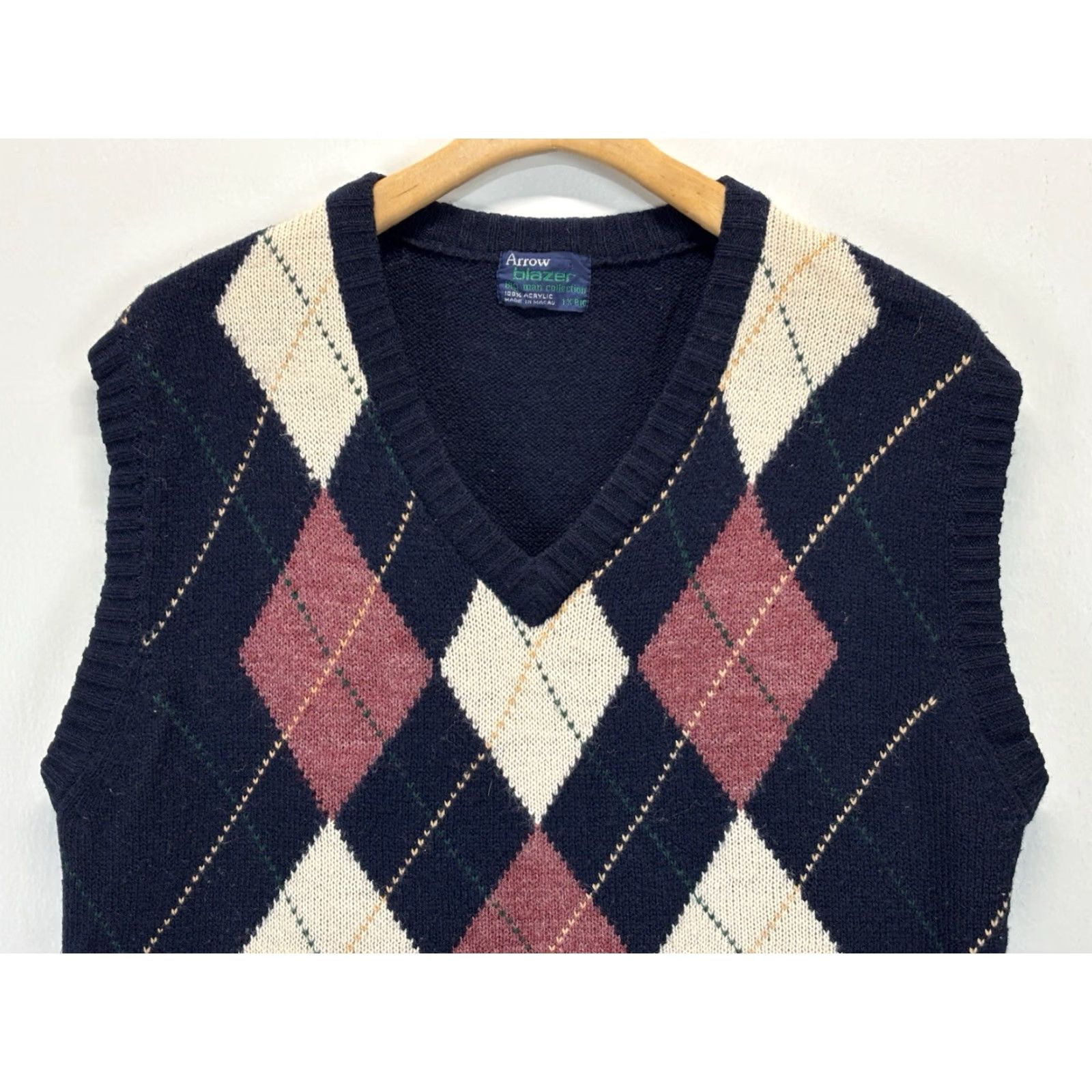 Arrow VINTAGE Arrow Argyle Sweater Vest XL Mens Navy Sleeveless 80s Academia V-Neck Knitt Shirt? Size US XL / EU 56 / 4 - 2 Thumbnail