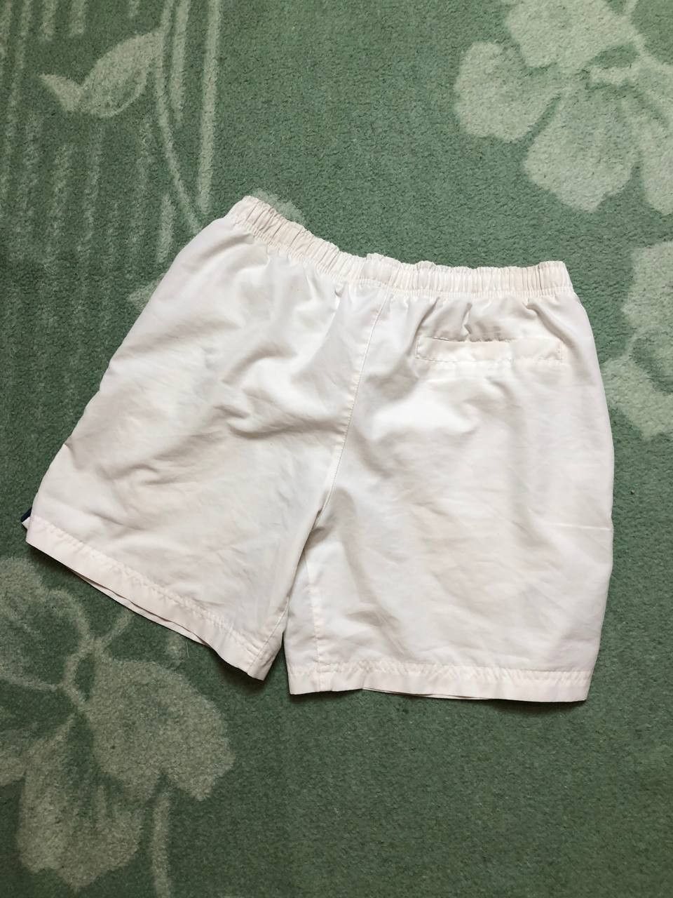 Nike Vintage NIKE logo white shorts crazy Y2K streetwear Size US 32 / EU 48 - 21 Thumbnail