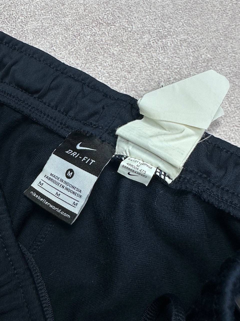 Vintage Nike FC Barcelona Nylon Flared Track Pamts M