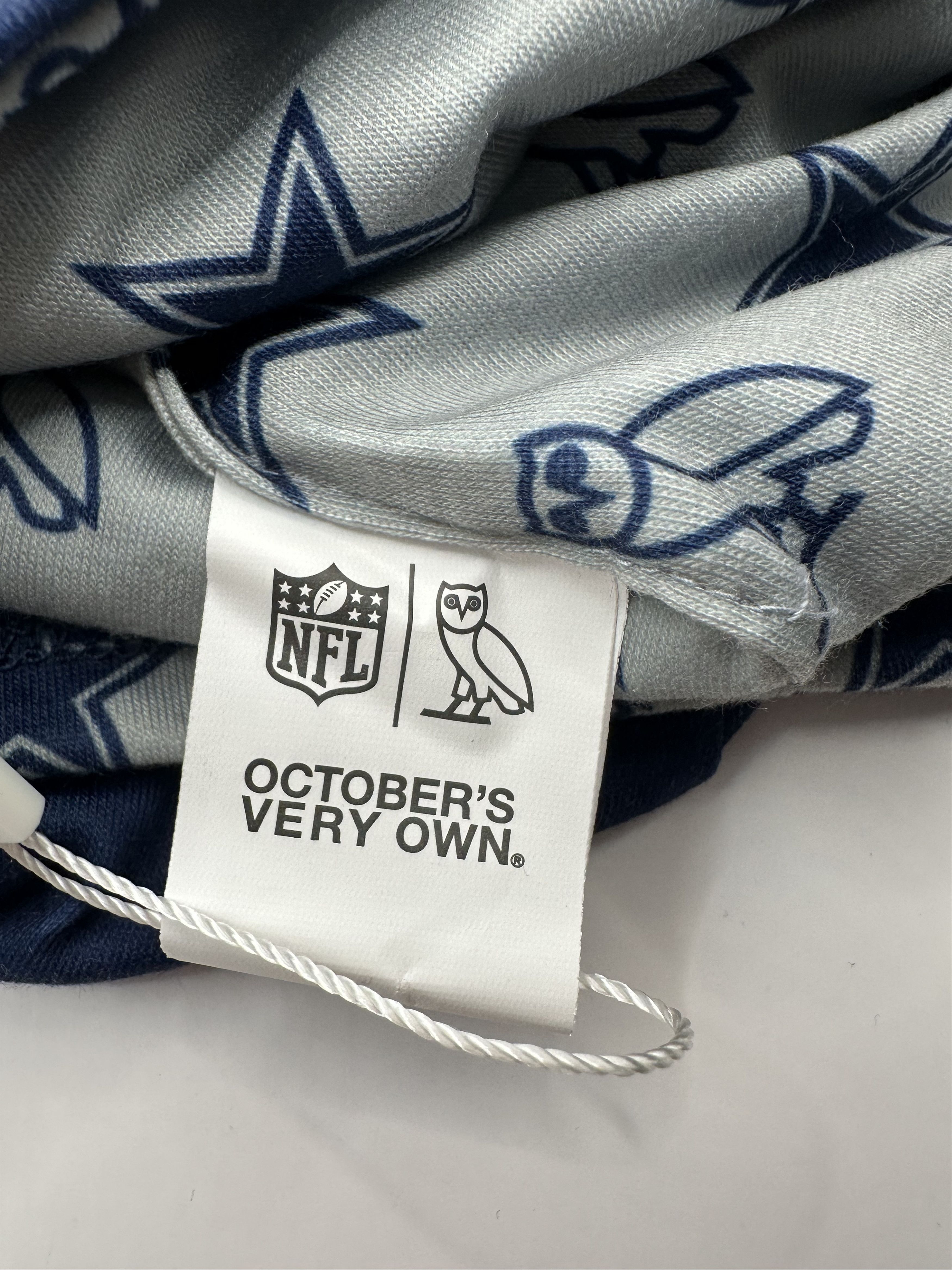 NFL × October's Very Own OVO x NFL Dallas Cowboys Neck Gaiter - new with tags RARE Size ONE SIZE - 7 Thumbnail