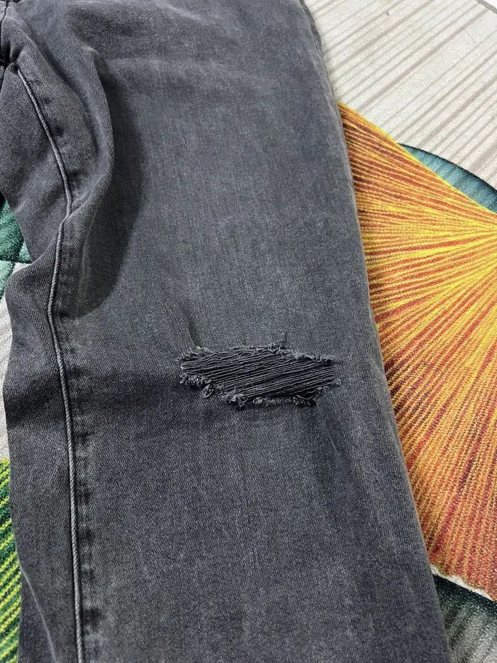 GU × Undercover 🔥Gu x Undercover Ripped Zipper Jeans Size US 30 / EU 46 - 4 Thumbnail