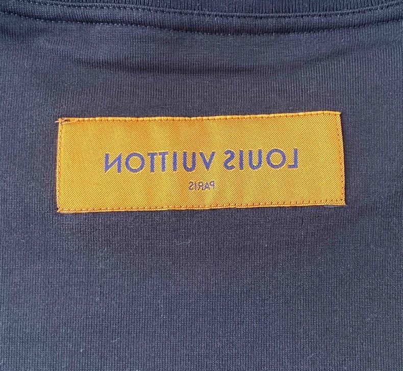 Louis Vuitton LOUIS VUITTON Black Short Sleeve T -2505 Size US M / EU 48-50 / 2 - 7 Thumbnail