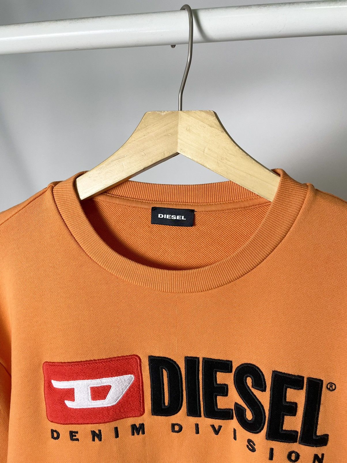 Diesel Diesel 🌹 D Logo Orange Crewneck Sweatshirt Size US S / EU 44-46 / 1 - 4 Thumbnail