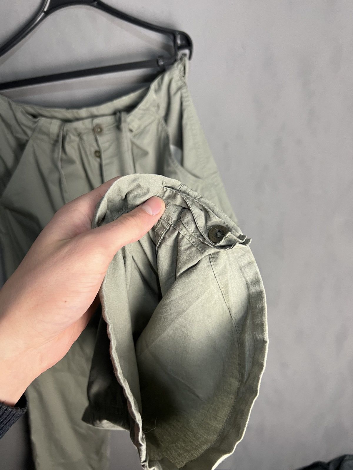 Nike Vintage Nike Acg Cargo Pants Drill Y2K Men’s Drill Nylon Size US 34 / EU 50 - 12 Thumbnail