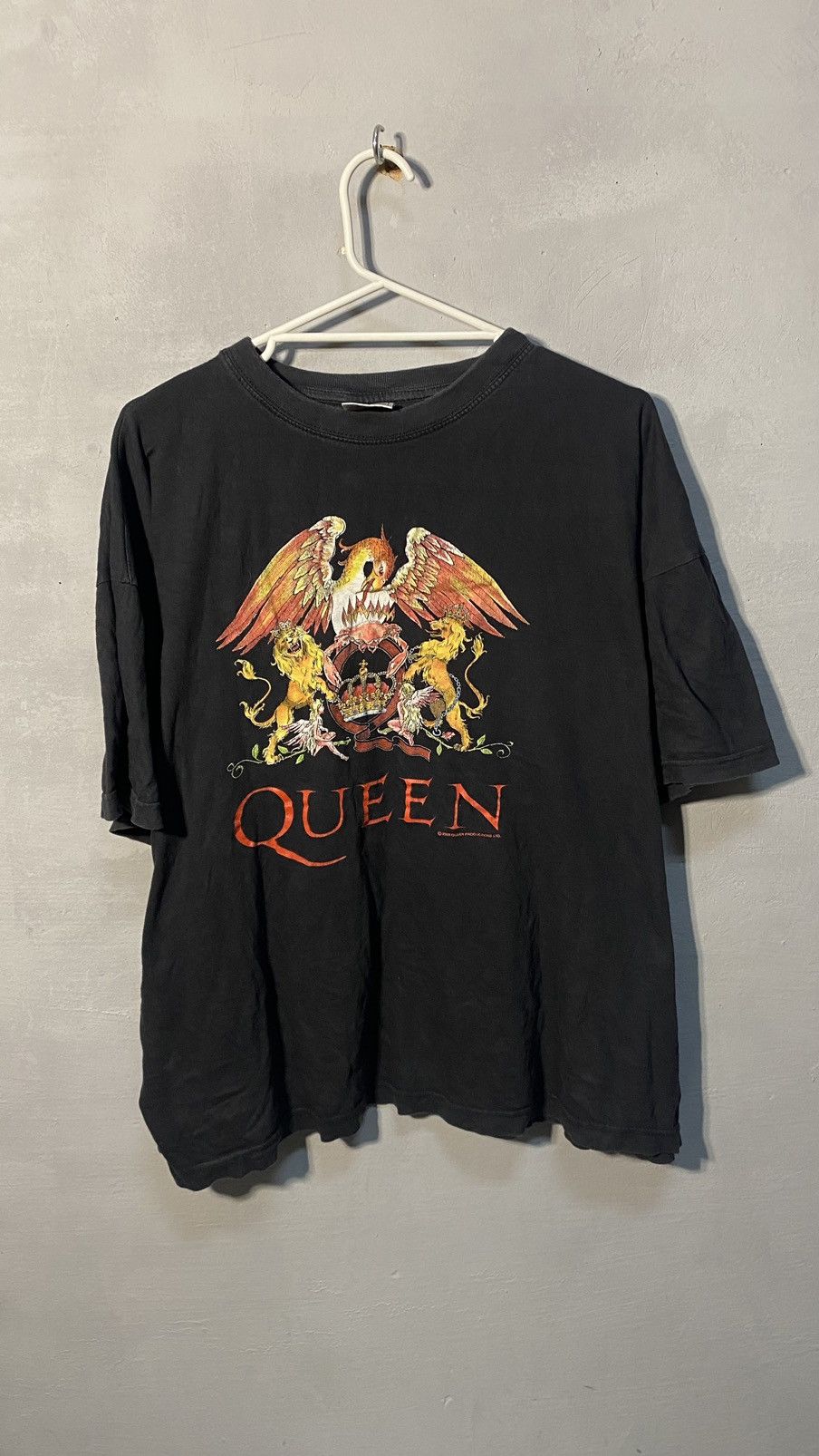 Band Tees Vintage Queen 2003 t-shirt Size US XL / EU 56 / 4 - 1 Thumbnail