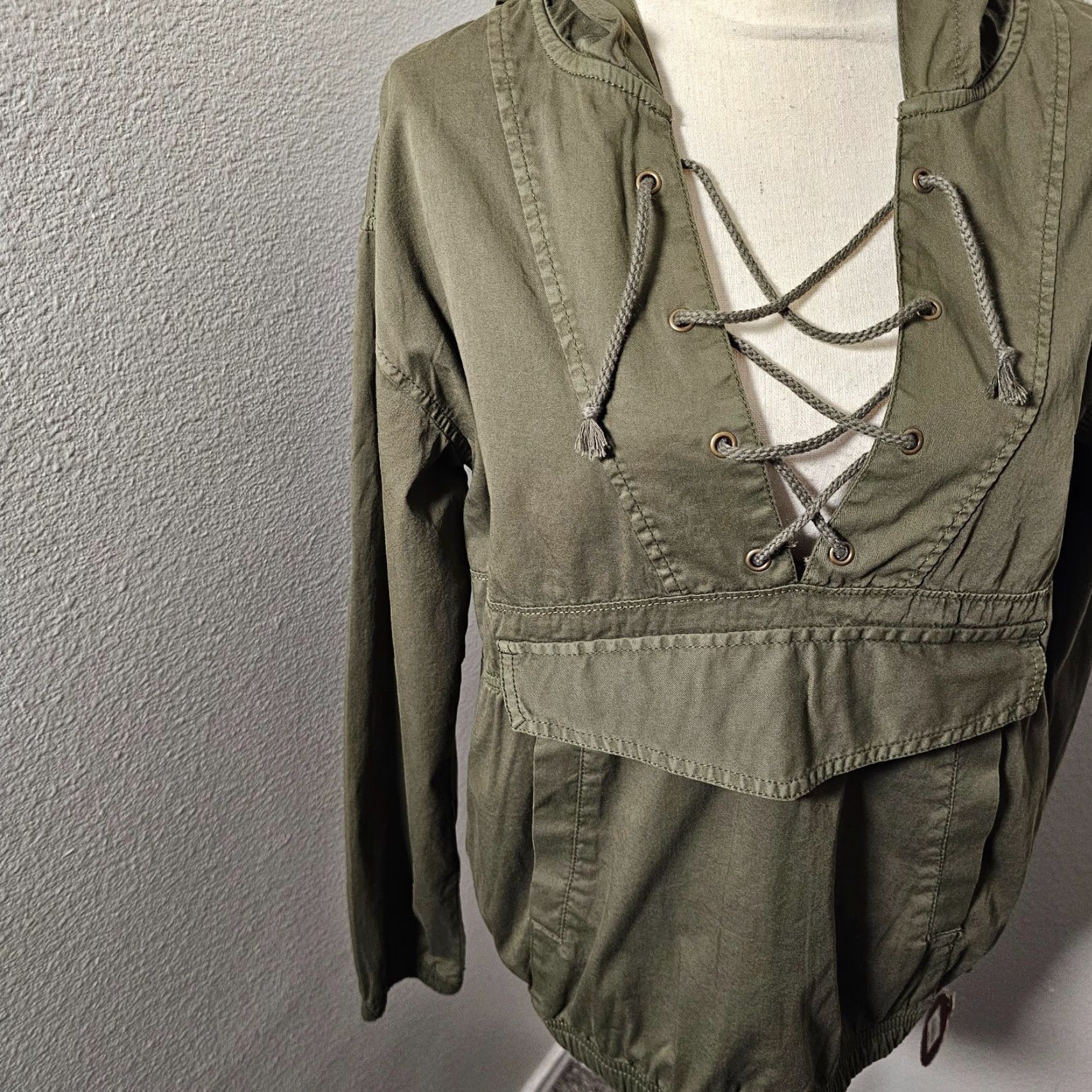 Vintage American Heritage Hooded Jacket Womens Short Olive Green Lace Size M Casual Size M / US 6-8 / IT 42-44 - 4 Thumbnail