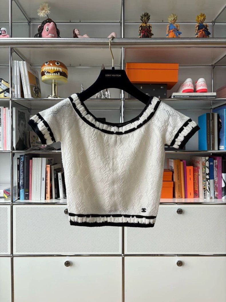 Chanel Chanel Cashmere Short Sleeve Knit Top - dmc Size US XS / EU 42 / 0 - 1 Thumbnail