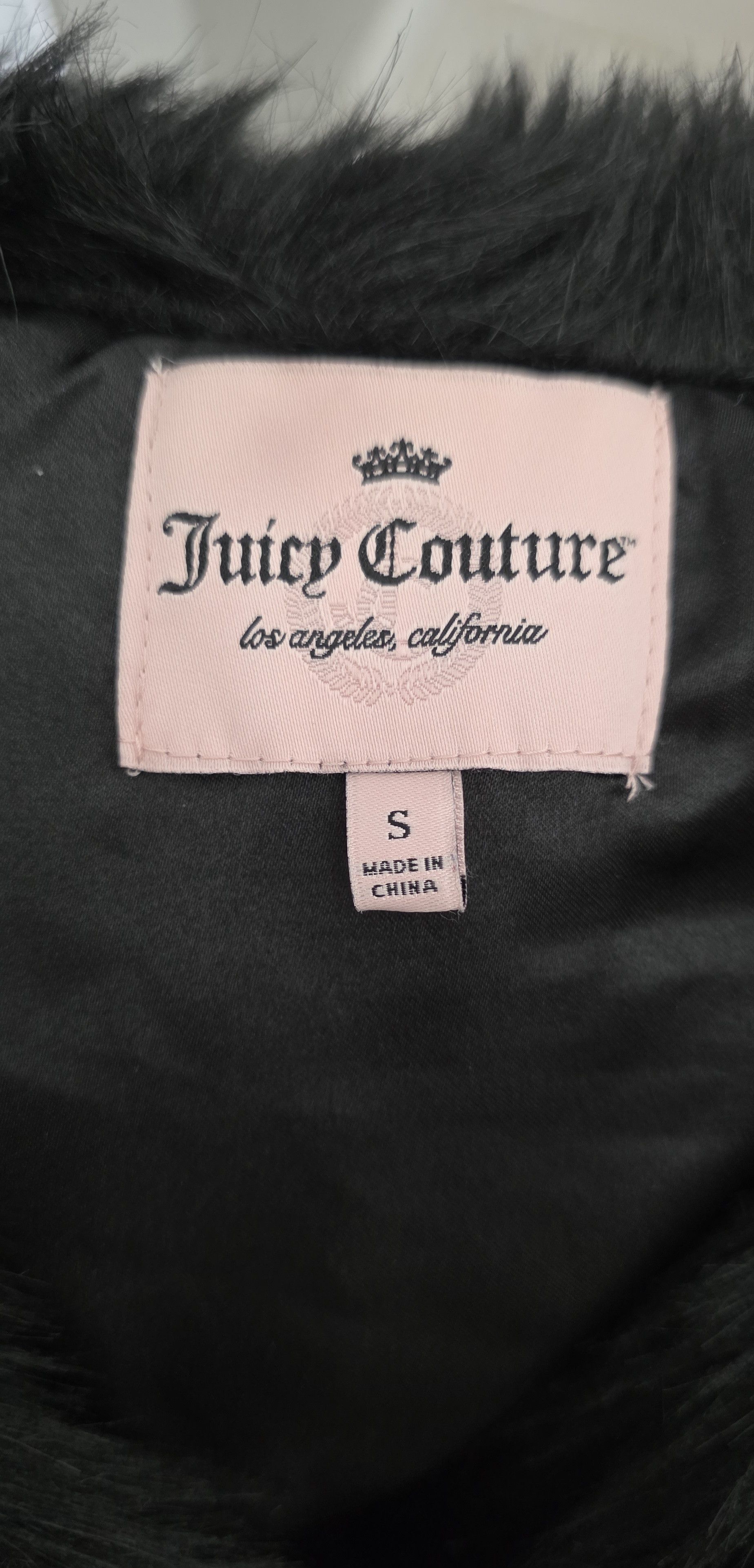 Juicy Couture NWOT Juicy Couture Faux Fur Black Quilted Vest Size Small Size S / US 4 / IT 40 - 3 Thumbnail