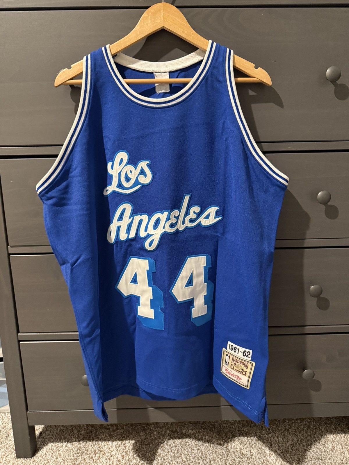 Mitchell & Ness Jerry West Jersey Size US L / EU 52-54 / 3 - 1 Thumbnail