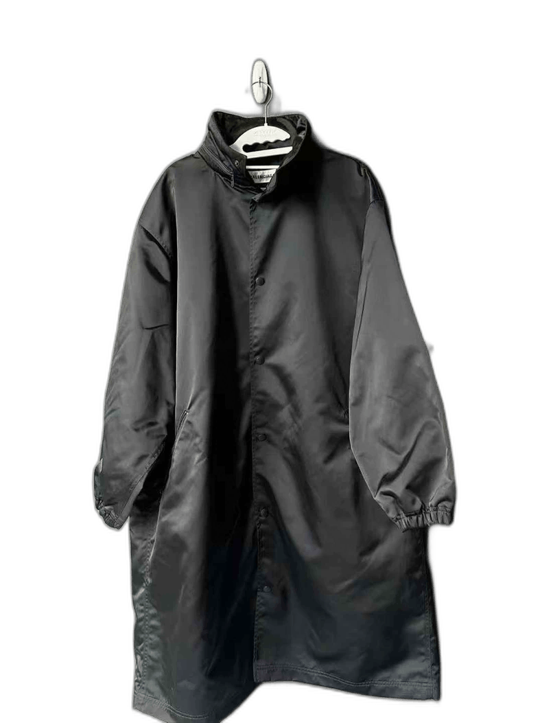 Balenciaga balenciaga embroidered letter coat Size US M / EU 48-50 / 2 - 1 Thumbnail
