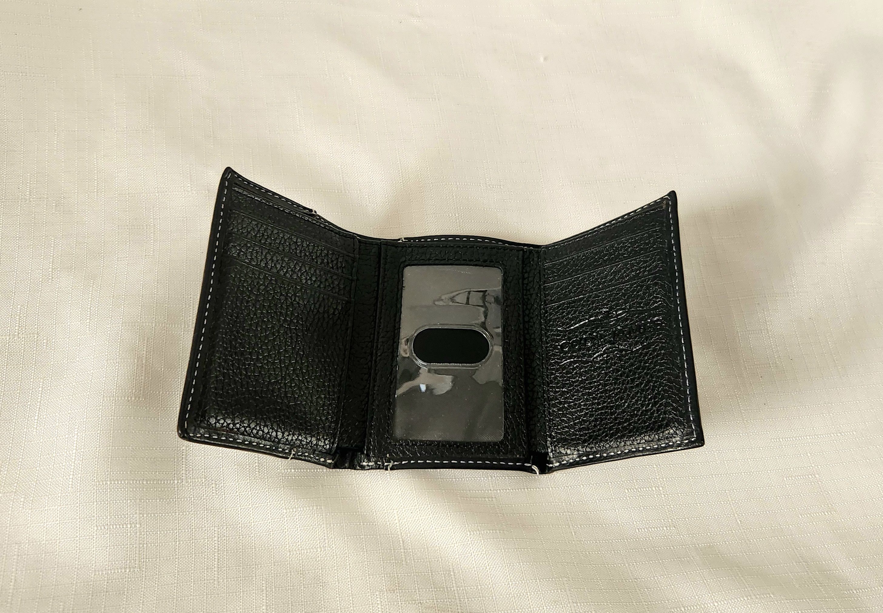 Cody James Cody James Men's stitched tri-fold leather wallet embossed Size ONE SIZE - 2 Thumbnail
