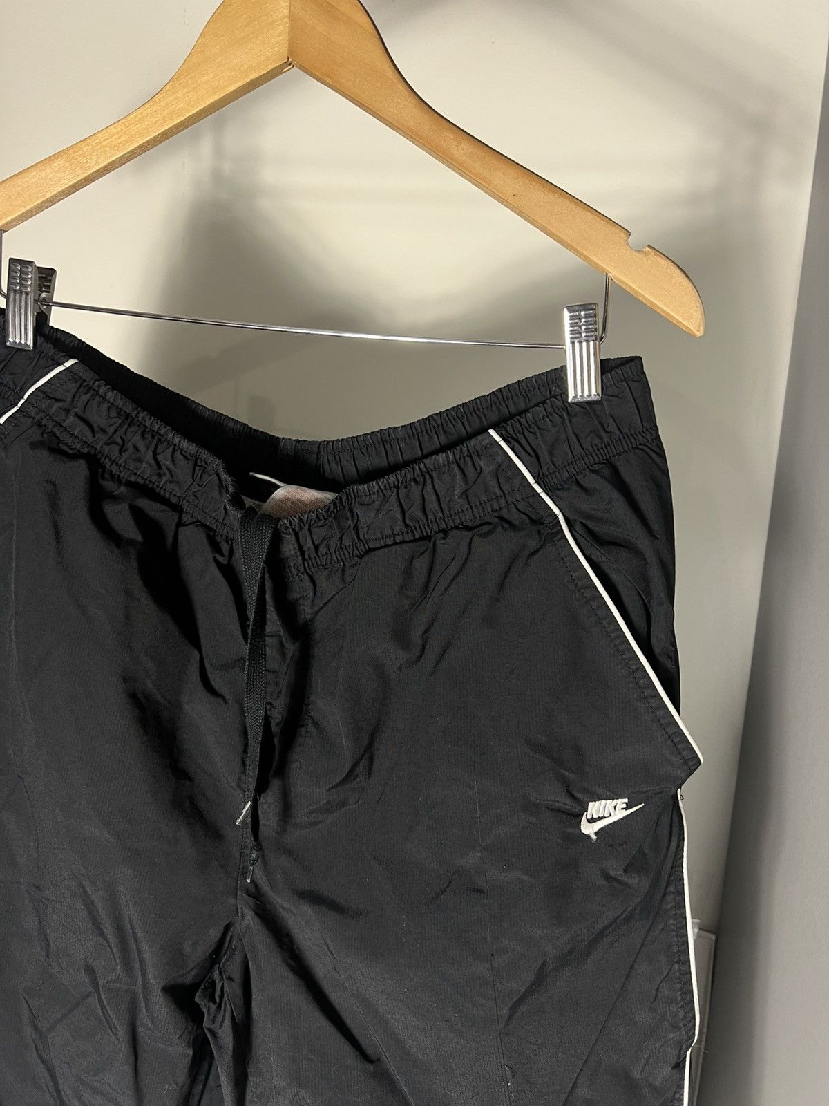 Nike VINTAGE NIKE NYLON RETRO SHORTS DRILL SWOOSH USA Y2K 90s SK8 Size US 36 / EU 52 - 8 Thumbnail
