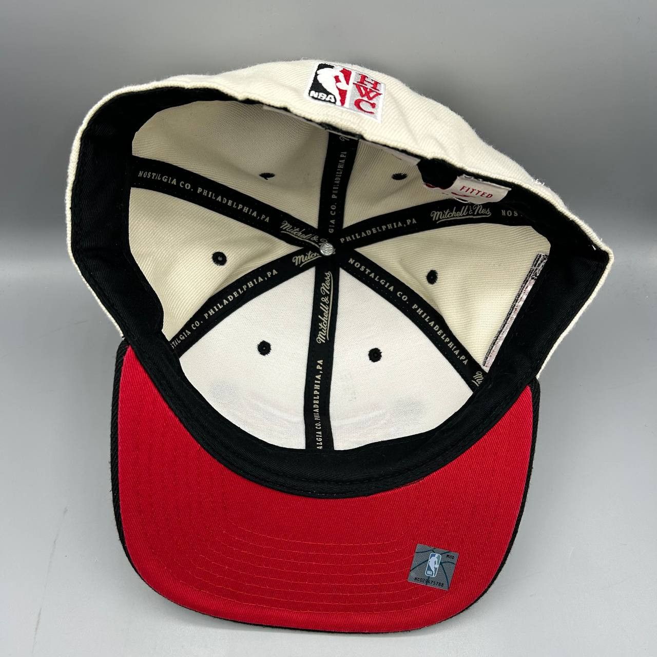 Mitchell & Ness Atlanta Hawks Hat Men 8 All Star NBA HWC Fitted Cap Size ONE SIZE - 2 Thumbnail