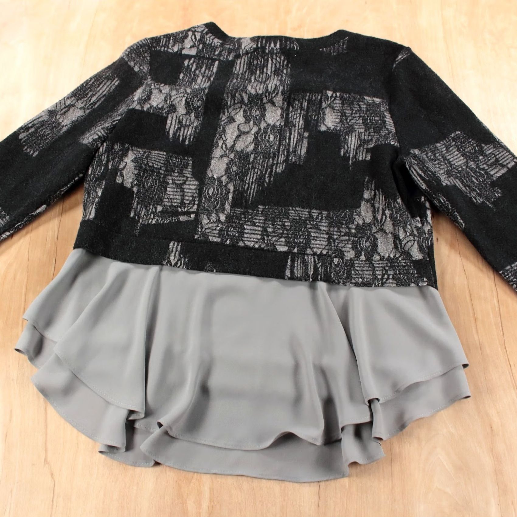 Joseph Ribkoff VINTAGE JOSEPH RIBKOFF crochet lace fishnet floral layered tunic sweater top sz 12 Womens Size XL / US 12-14 / IT 48-50 - 4 Thumbnail