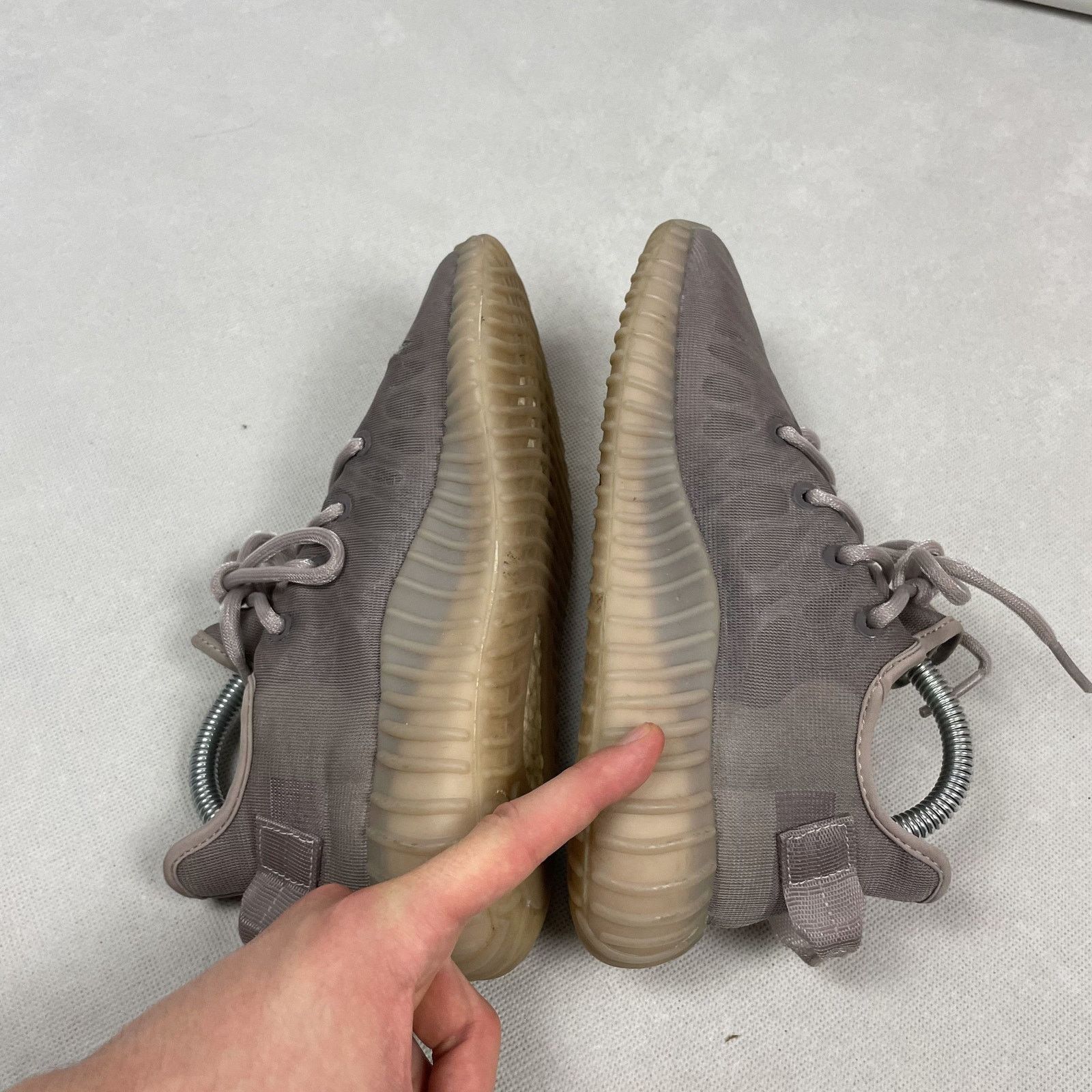 Adidas Adidas Yeezy Boost 350 V2 GW2871 Mens Brown Sneakers Shoes 6 Size US 6 / EU 39 - 4 Thumbnail