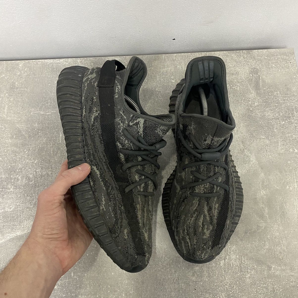 Adidas Adidas Yeezy Boost 350 Size US 10 / EU 43 - 1 Thumbnail