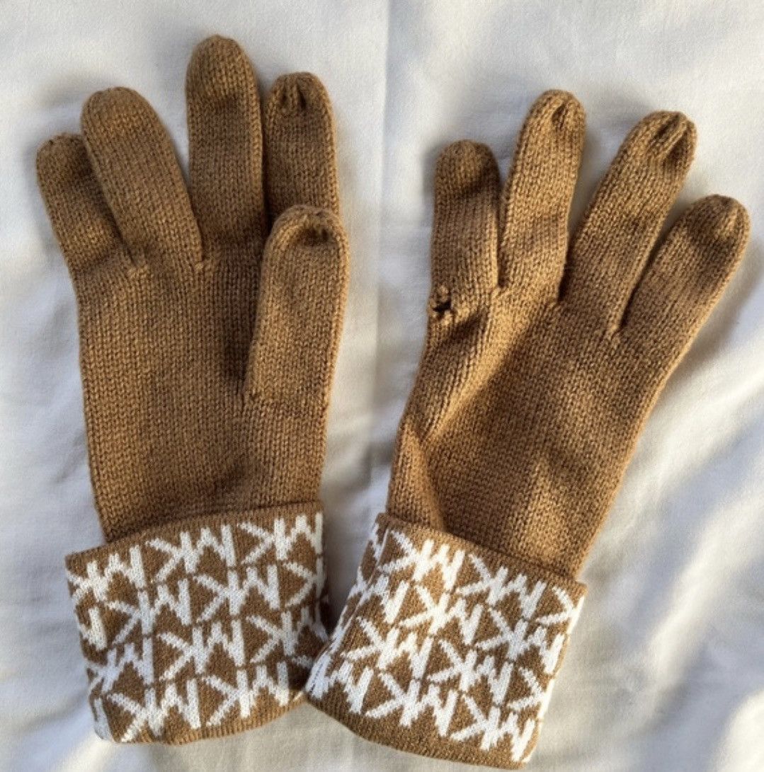 Michael Kors Gorgeous slightly worn Michael Kors gloves Size ONE SIZE - 3 Thumbnail