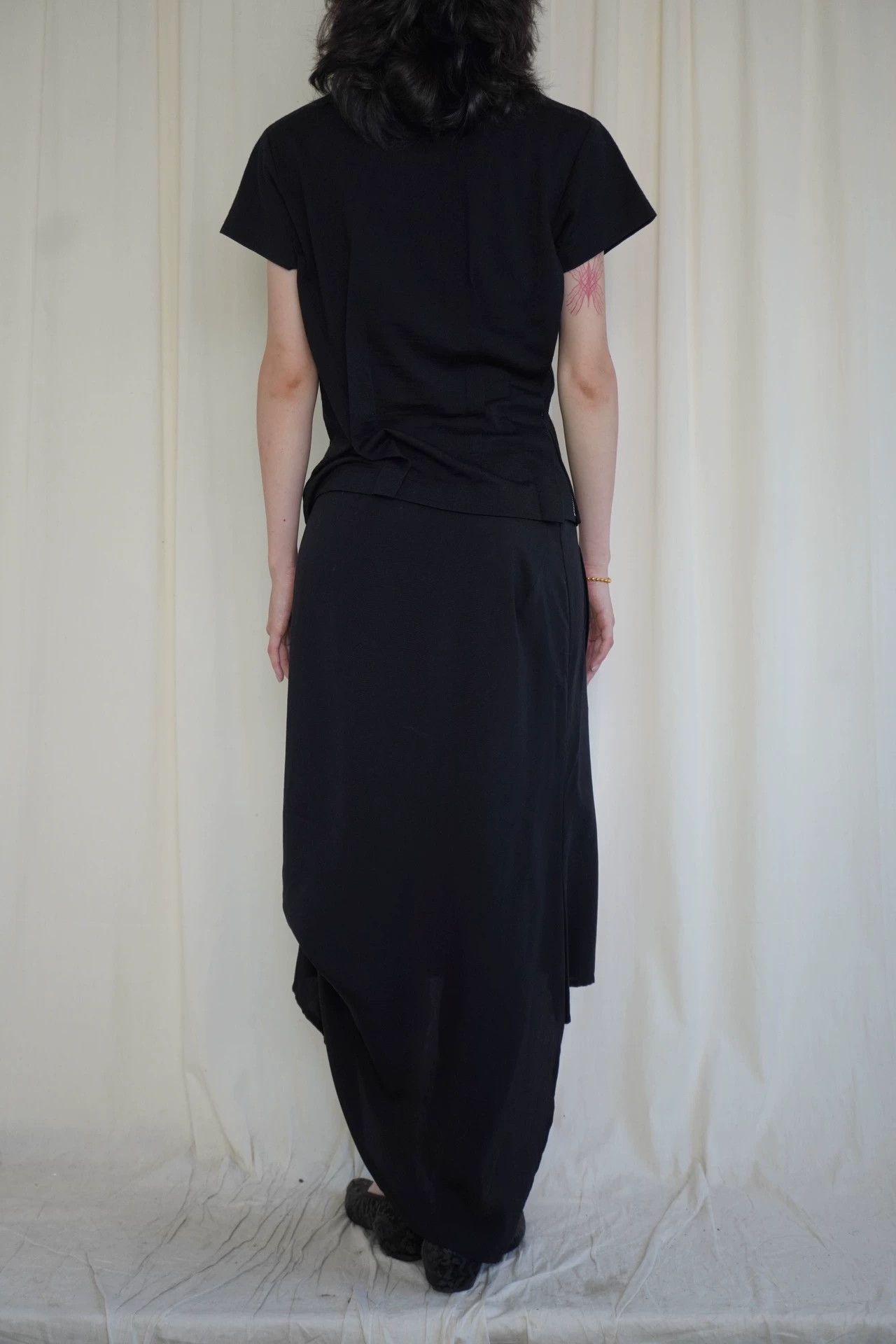 Yohji Yamamoto Yohji Yamamoto Noir 2000s Front-Short Back-Long Structured Skirt Size S / US 4 / IT 40 - 9 Thumbnail