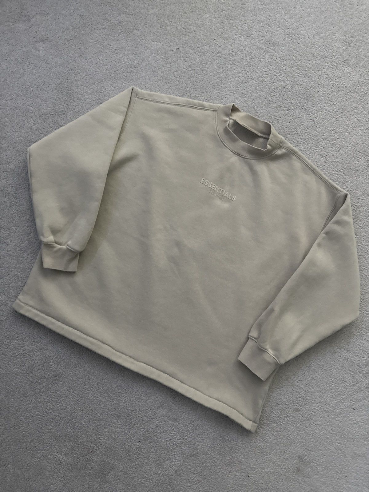 Fear of God Fear of God Essentials Relaxed Crewneck Size XS Size US XS / EU 42 / 0 - 2 Thumbnail