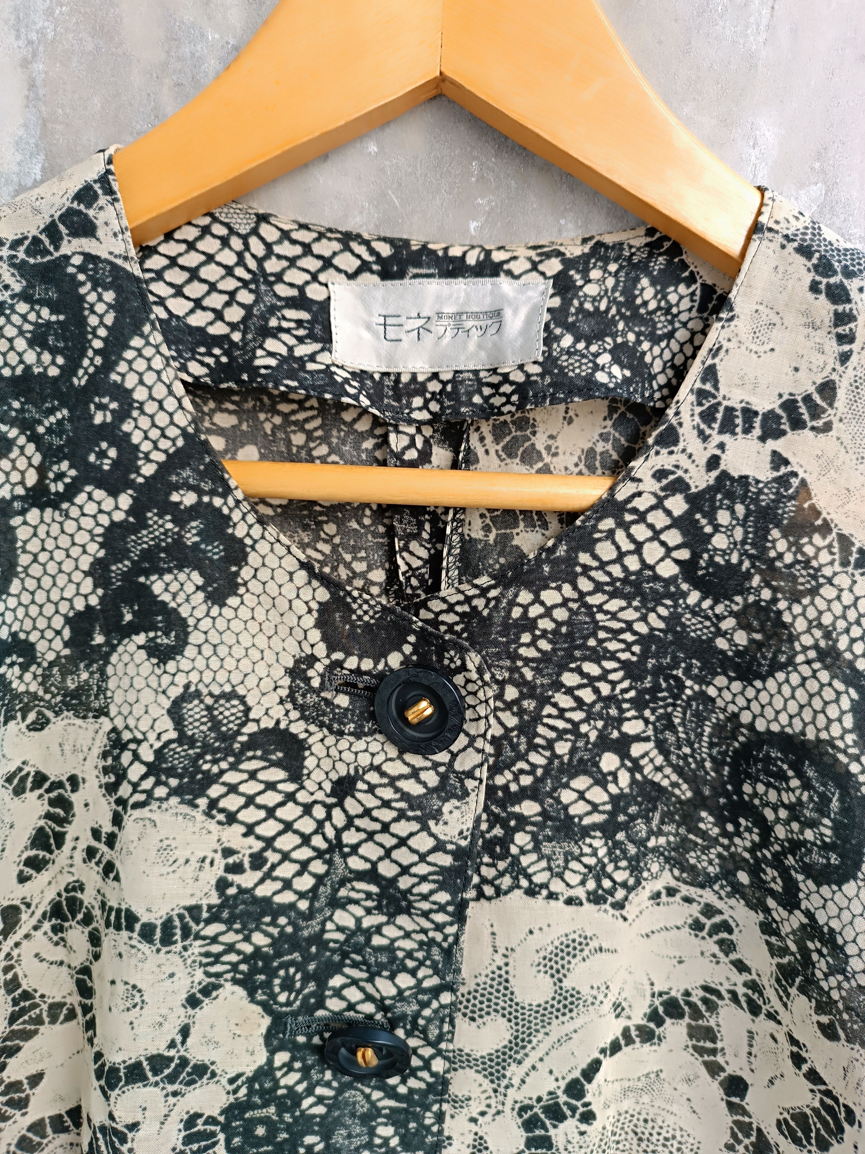 Japanese Brand MONET BOUTIQUE ANIMAL PRINT PYTHON TOP BLOUSE Size M / US 6-8 / IT 42-44 - 4 Thumbnail